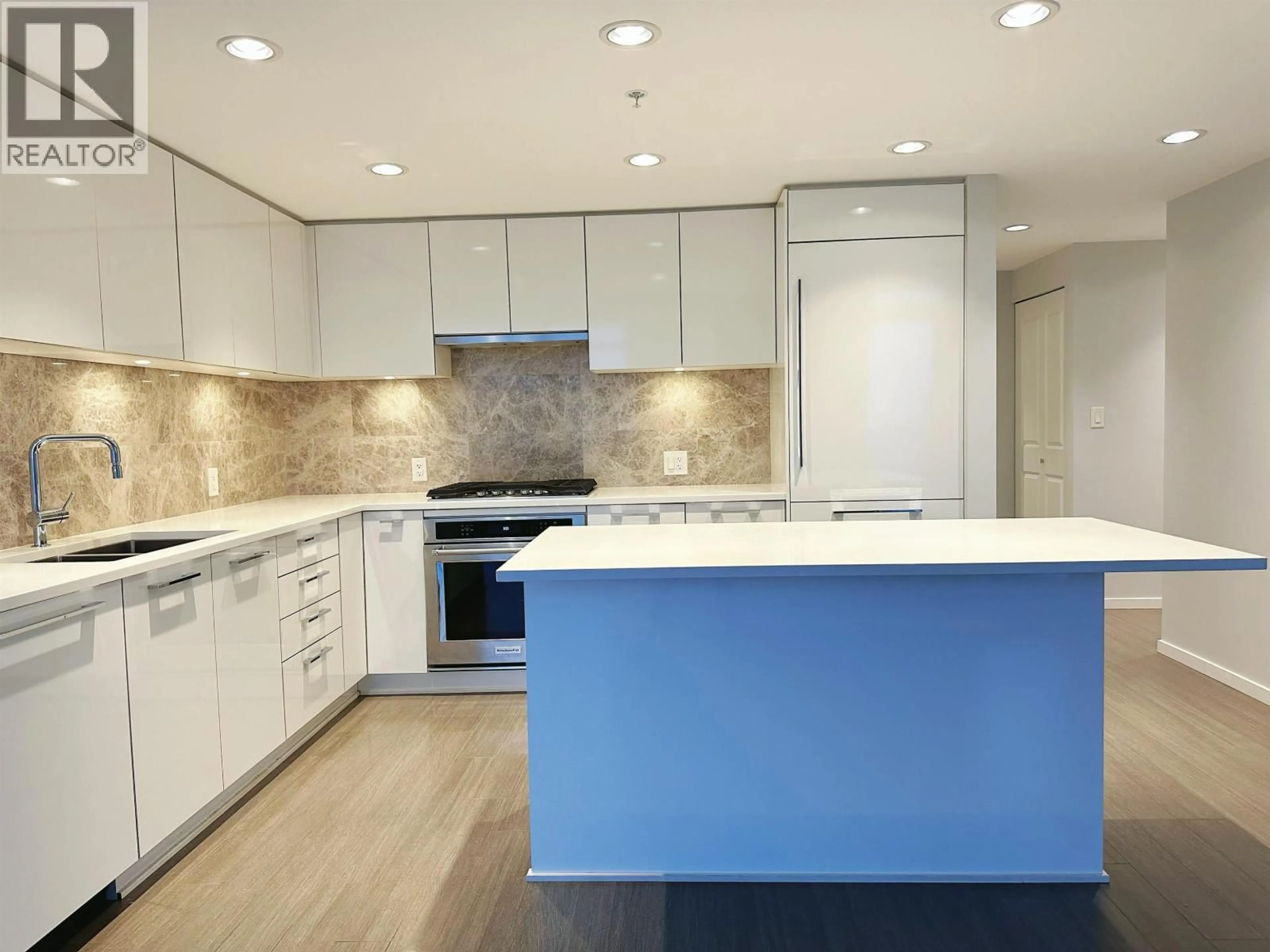 Contemporary kitchen, unknown for 2801 - 6700 DUNBLANE AVENUE, Burnaby British Columbia V5H0J3