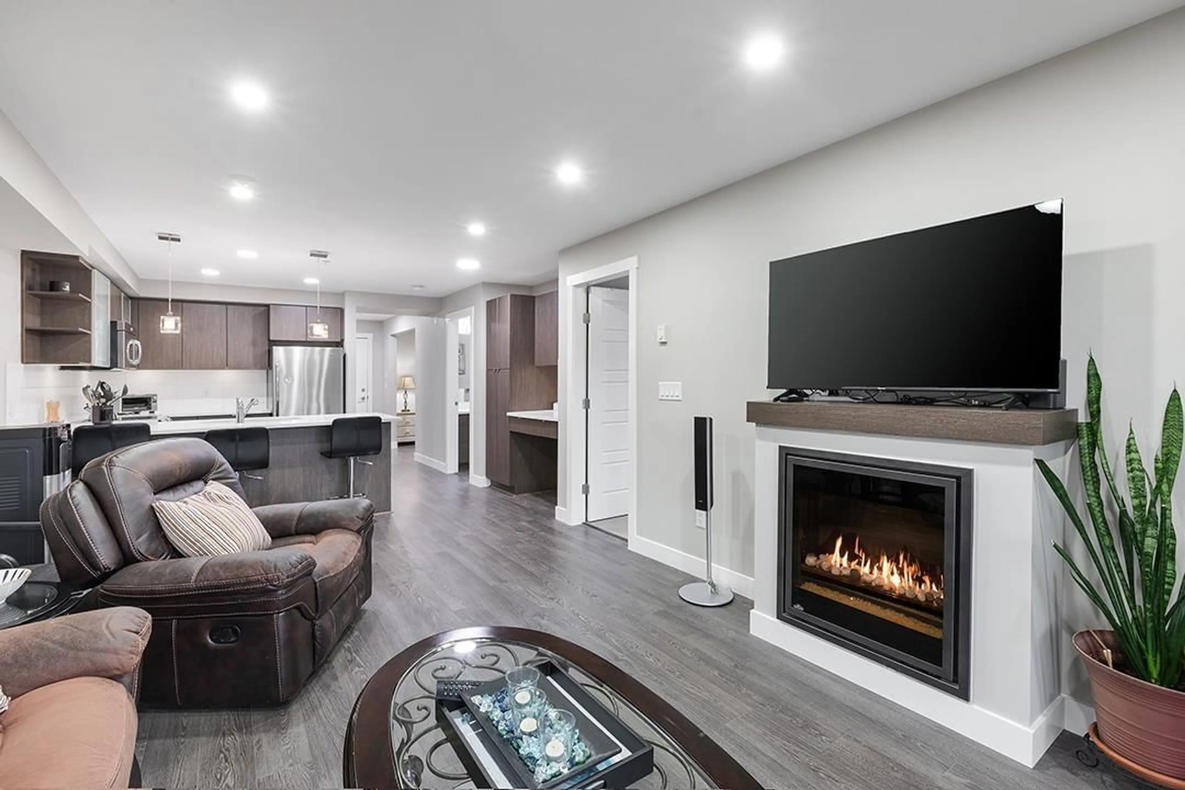 Living room with furniture, unknown for 204 - 19936 56 AVENUE, Langley British Columbia V3A0E1