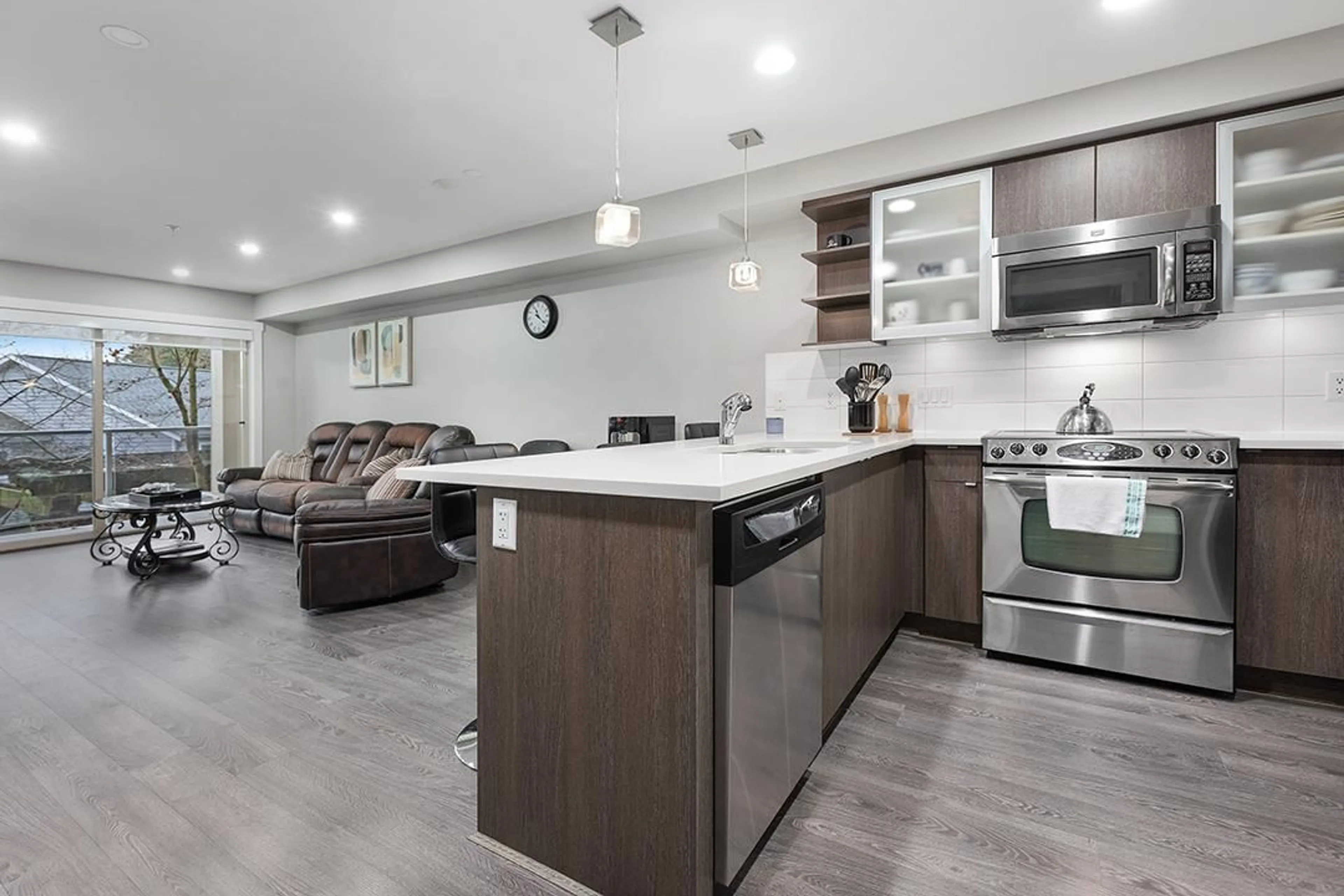 Open concept kitchen, unknown for 204 - 19936 56 AVENUE, Langley British Columbia V3A0E1