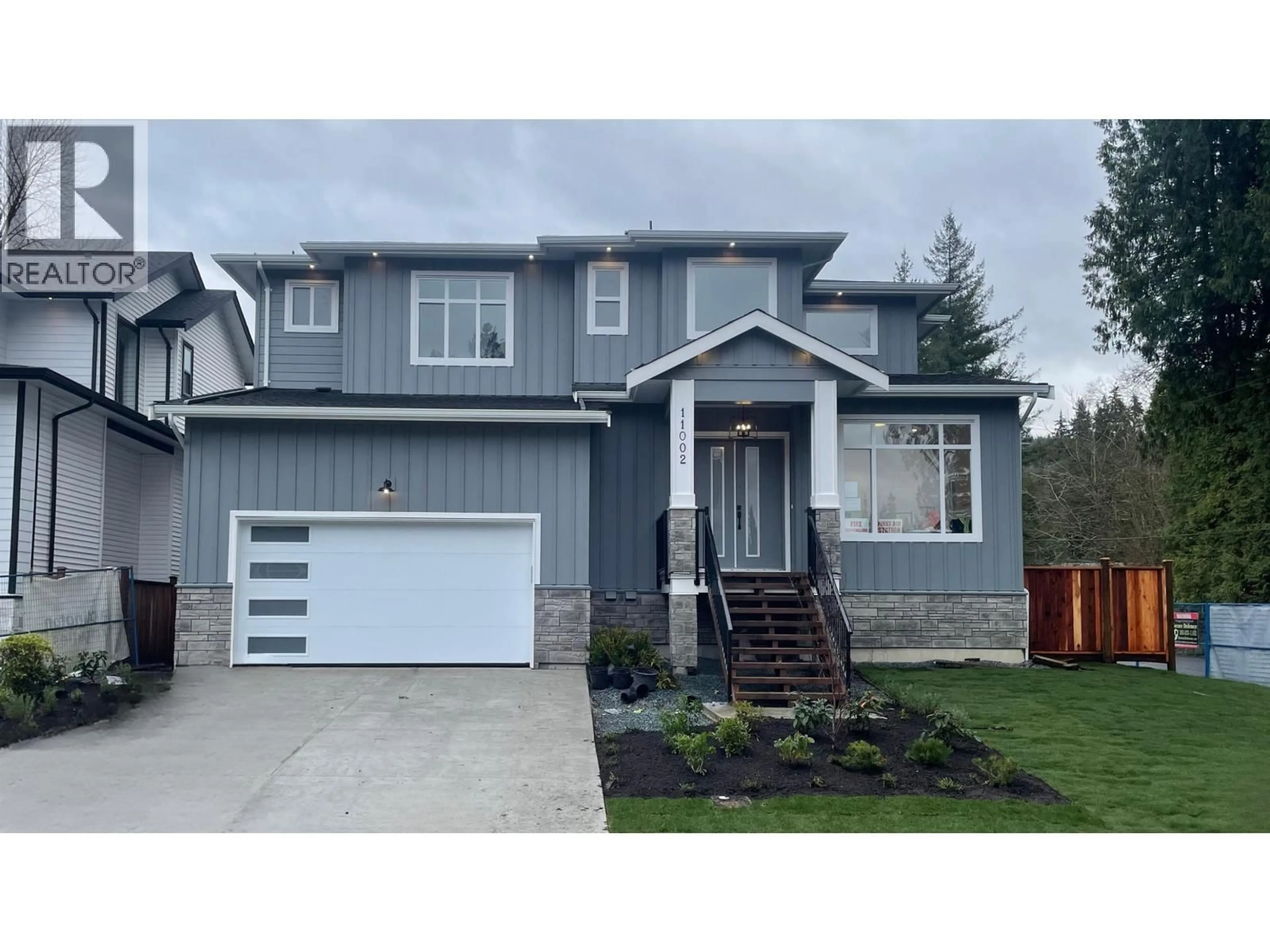 Home with vinyl exterior material, street for 11002 243B STREET, Maple Ridge British Columbia V2W1H5