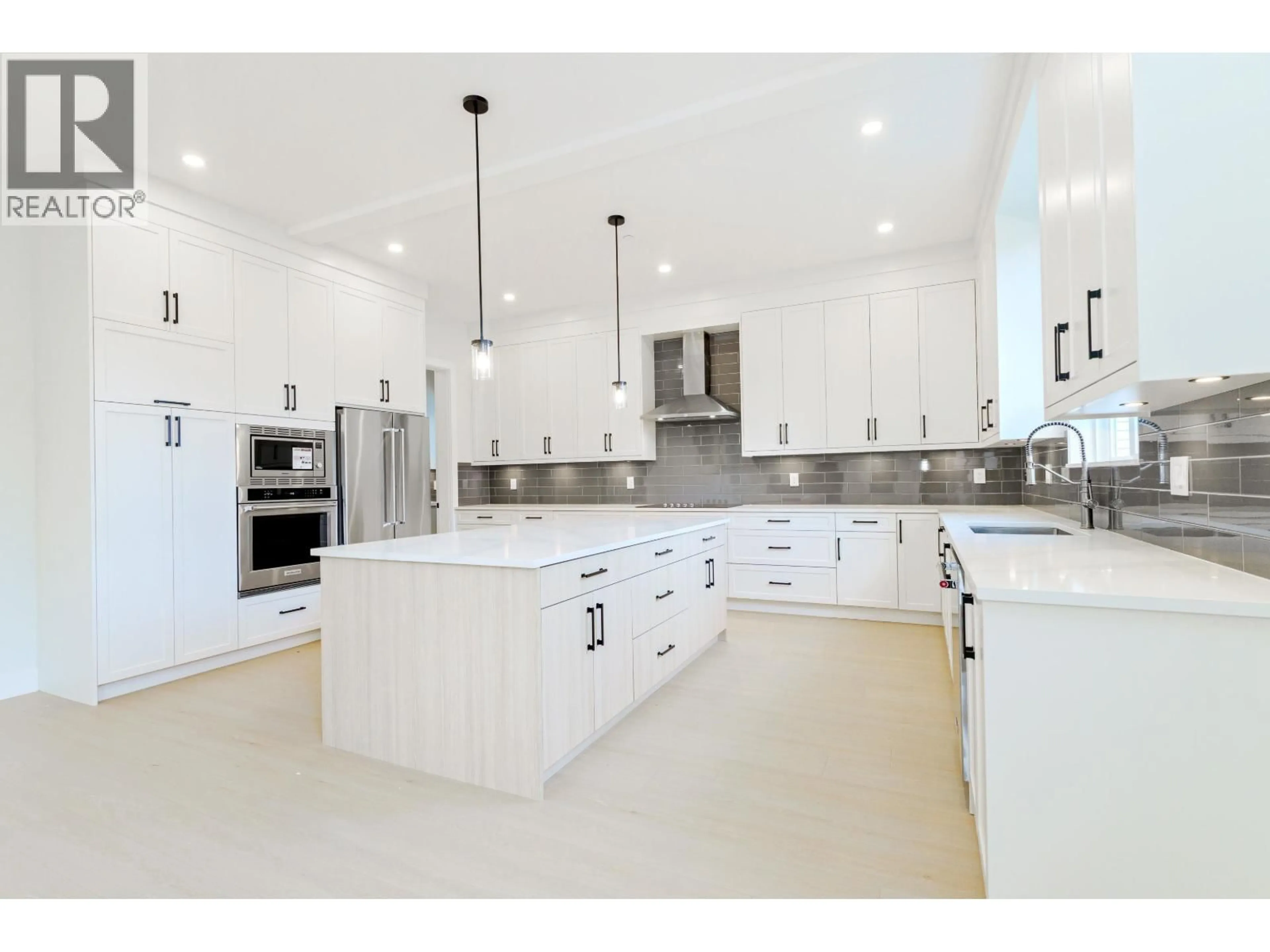 Contemporary kitchen, ceramic/tile floor for 11002 243B STREET, Maple Ridge British Columbia V2W1H5