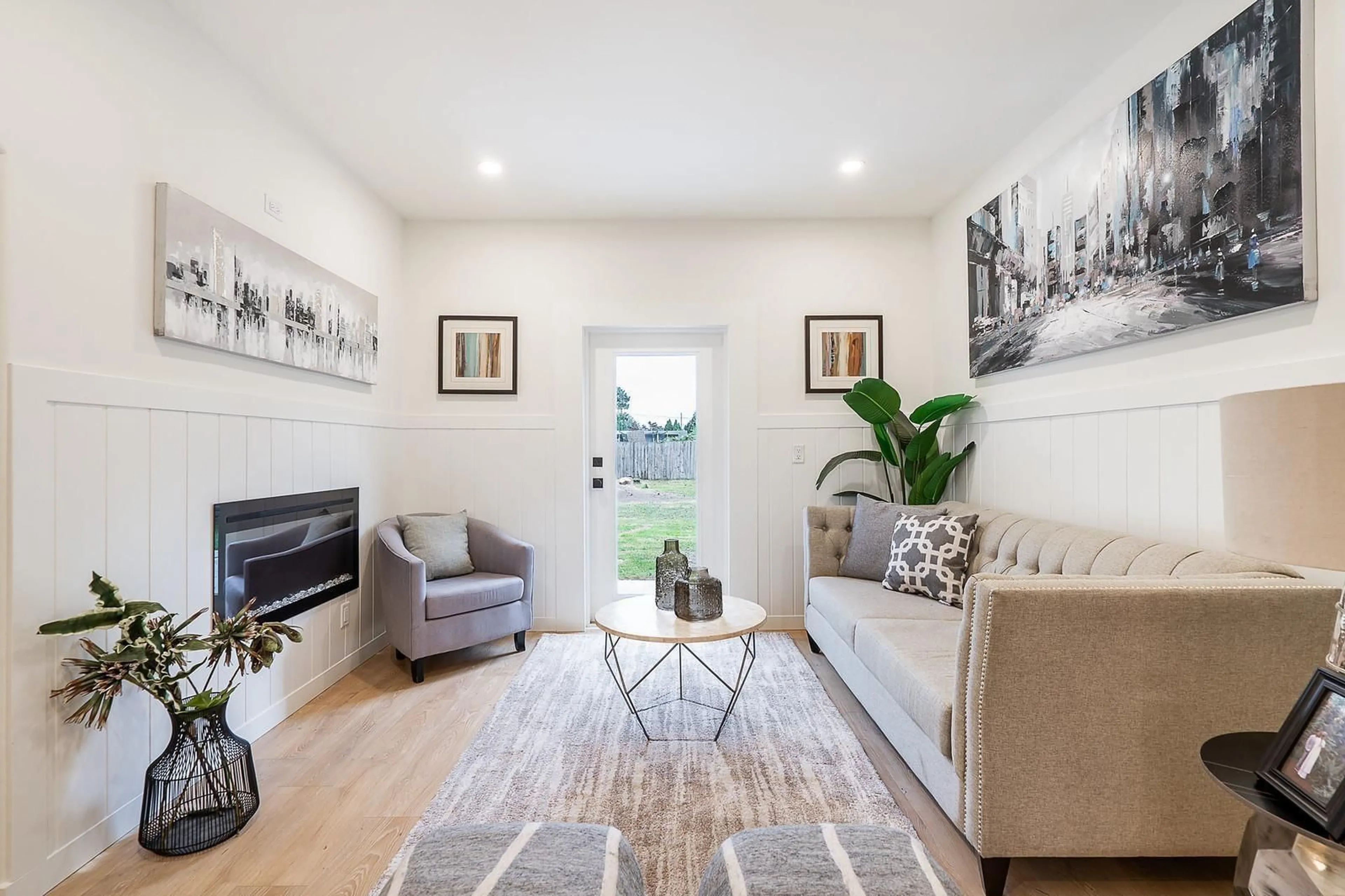 Living room with furniture, unknown for 9709 HILLIER STREET, Chilliwack British Columbia V2P4K2