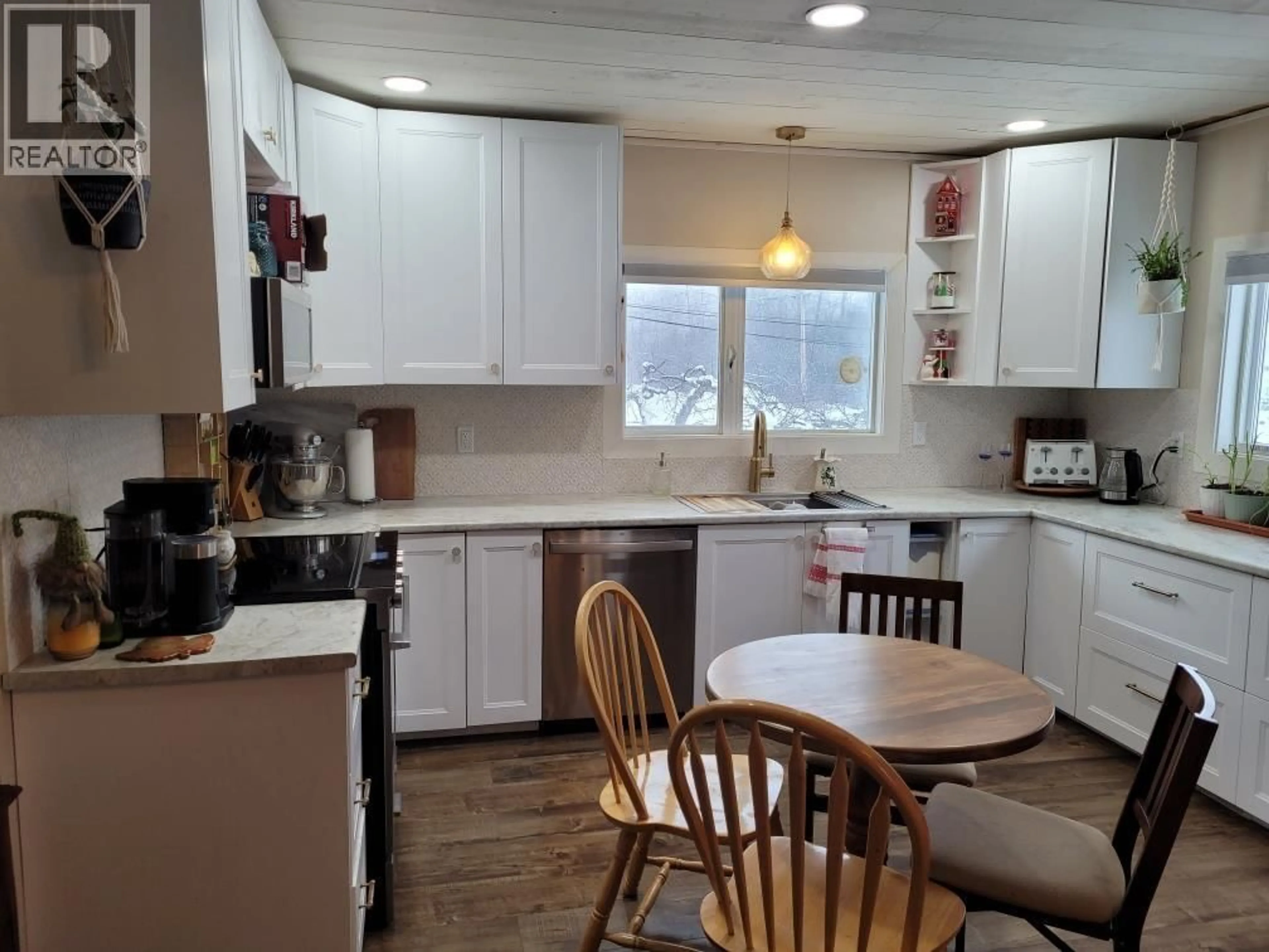 Open concept kitchen, unknown for 2373 REGENTS CRESCENT, Prince George British Columbia V2L4W4