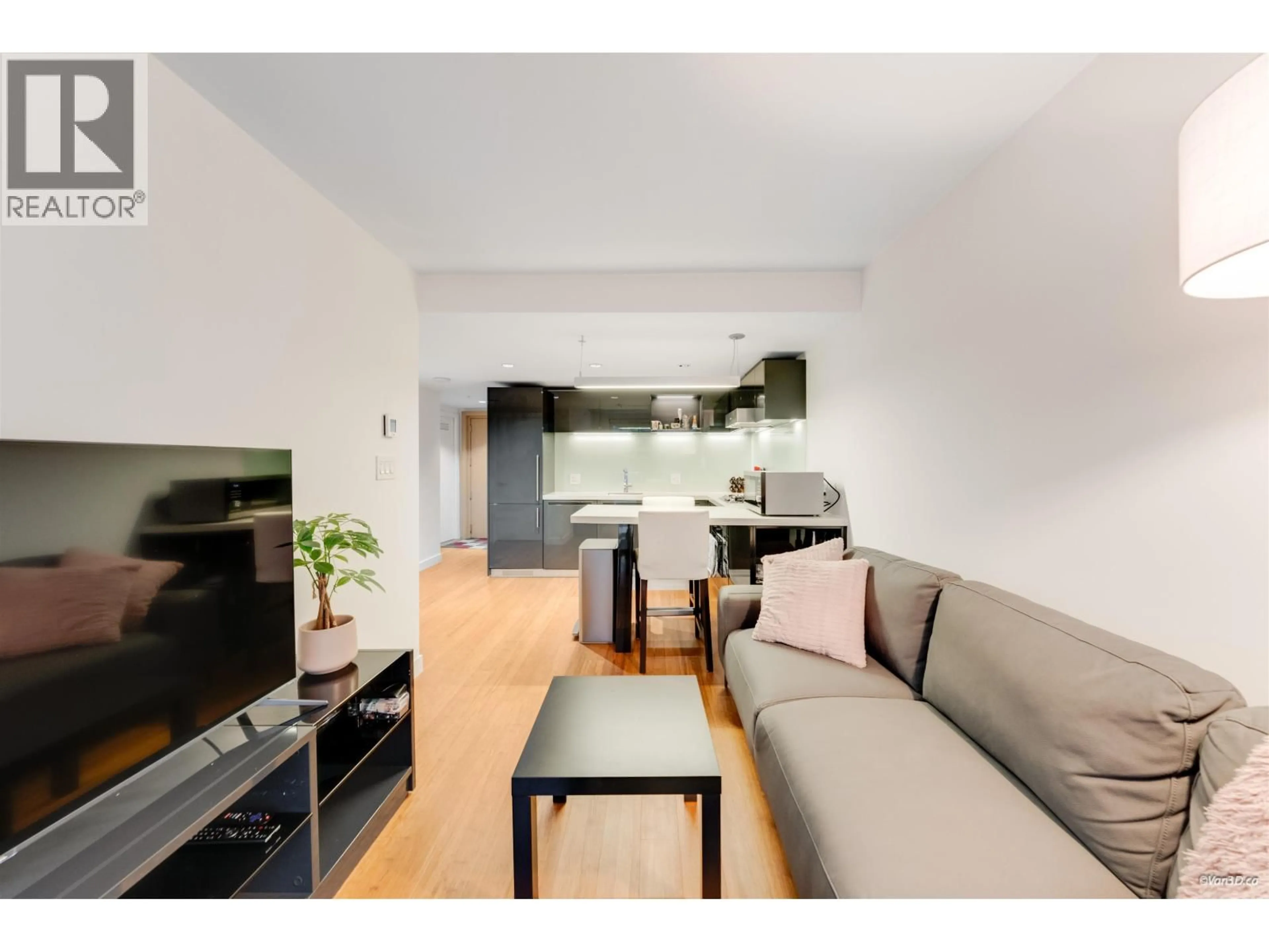 Living room with furniture, wood/laminate floor for 1103 - 777 RICHARDS STREET, Vancouver British Columbia V6B0M6