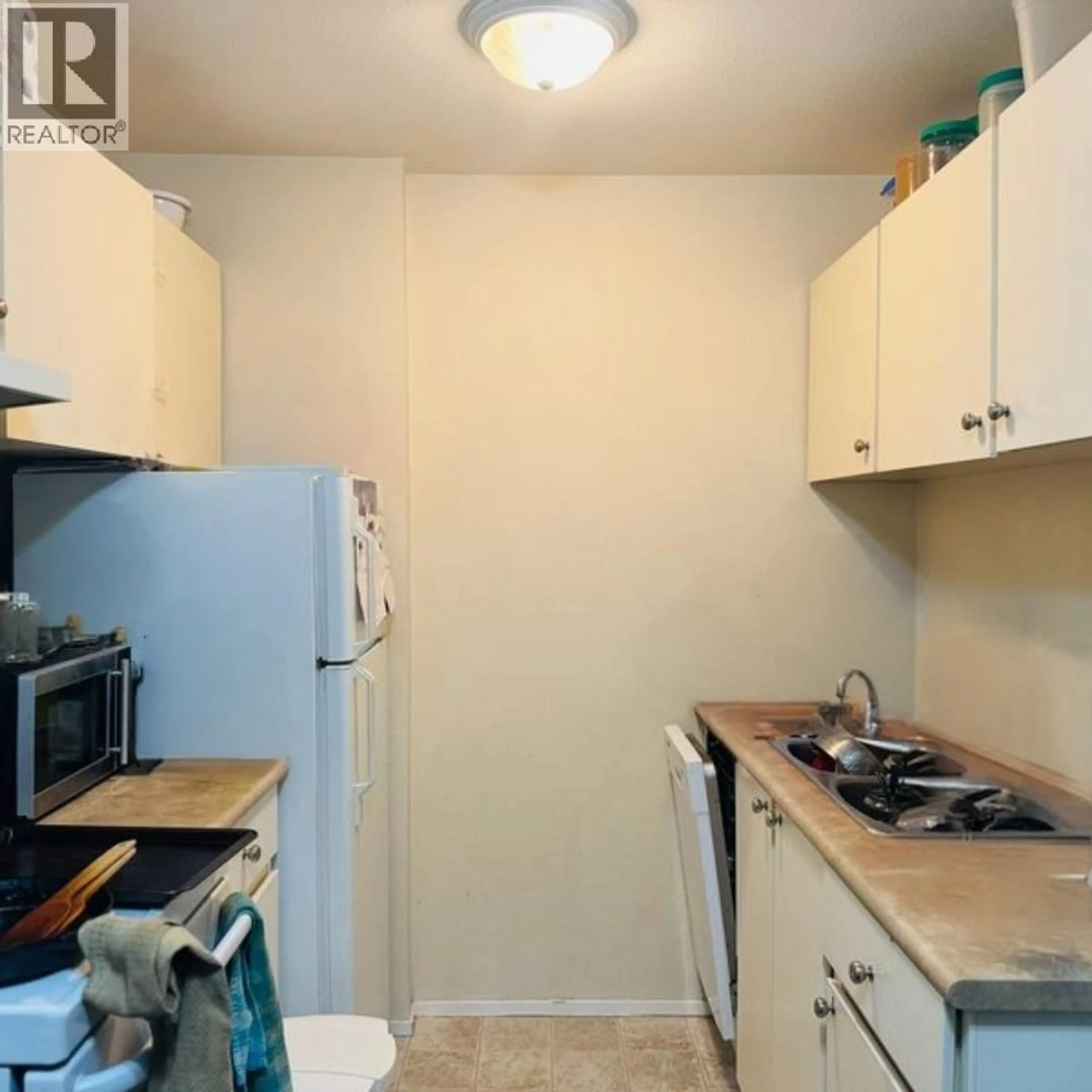 Standard kitchen, unknown for 311 - 282 BROADWAY AVENUE, Williams Lake British Columbia V2G4J8