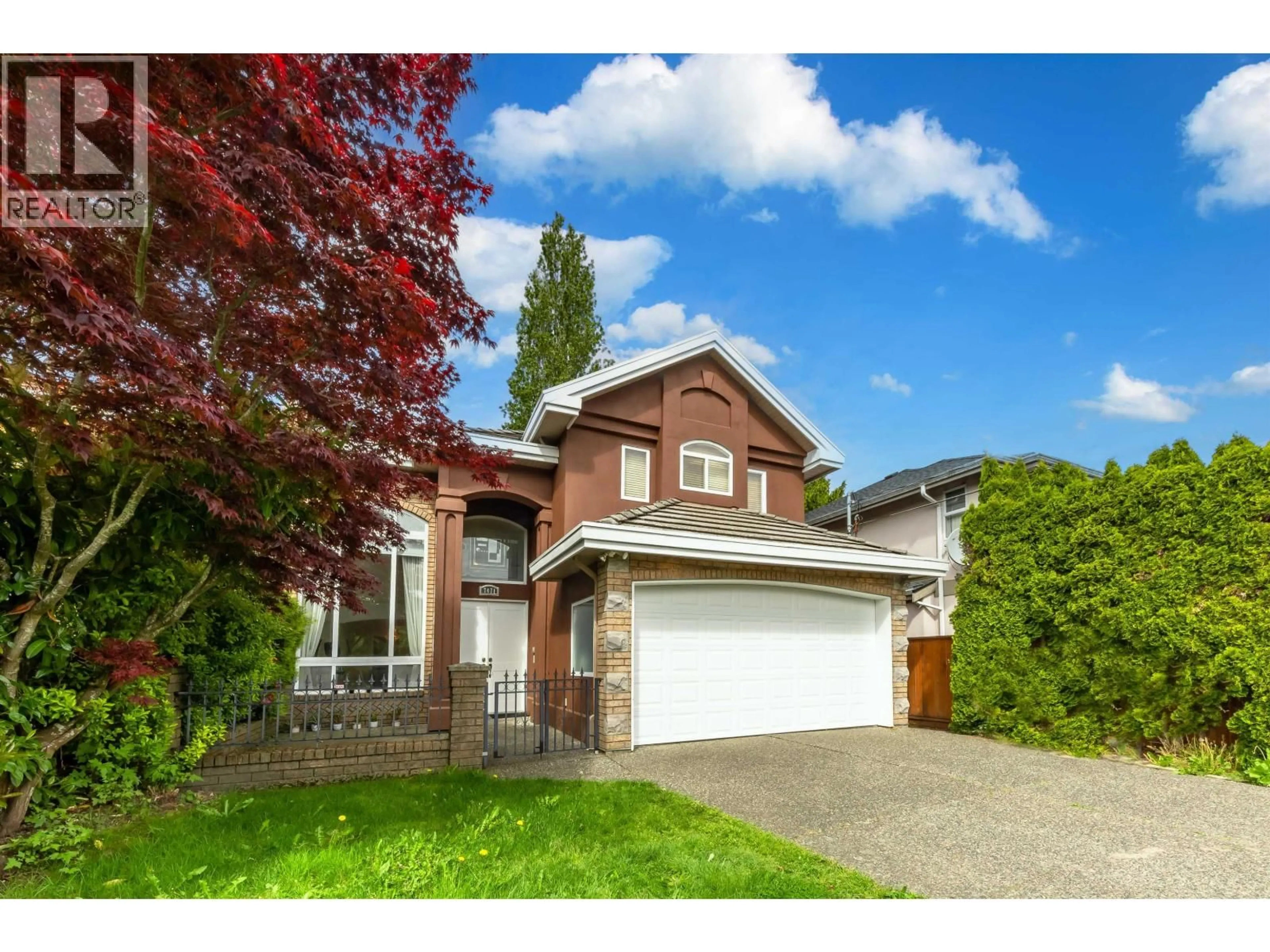 Home with vinyl exterior material, street for 7471 LINDSAY ROAD, Richmond British Columbia V7C3M7