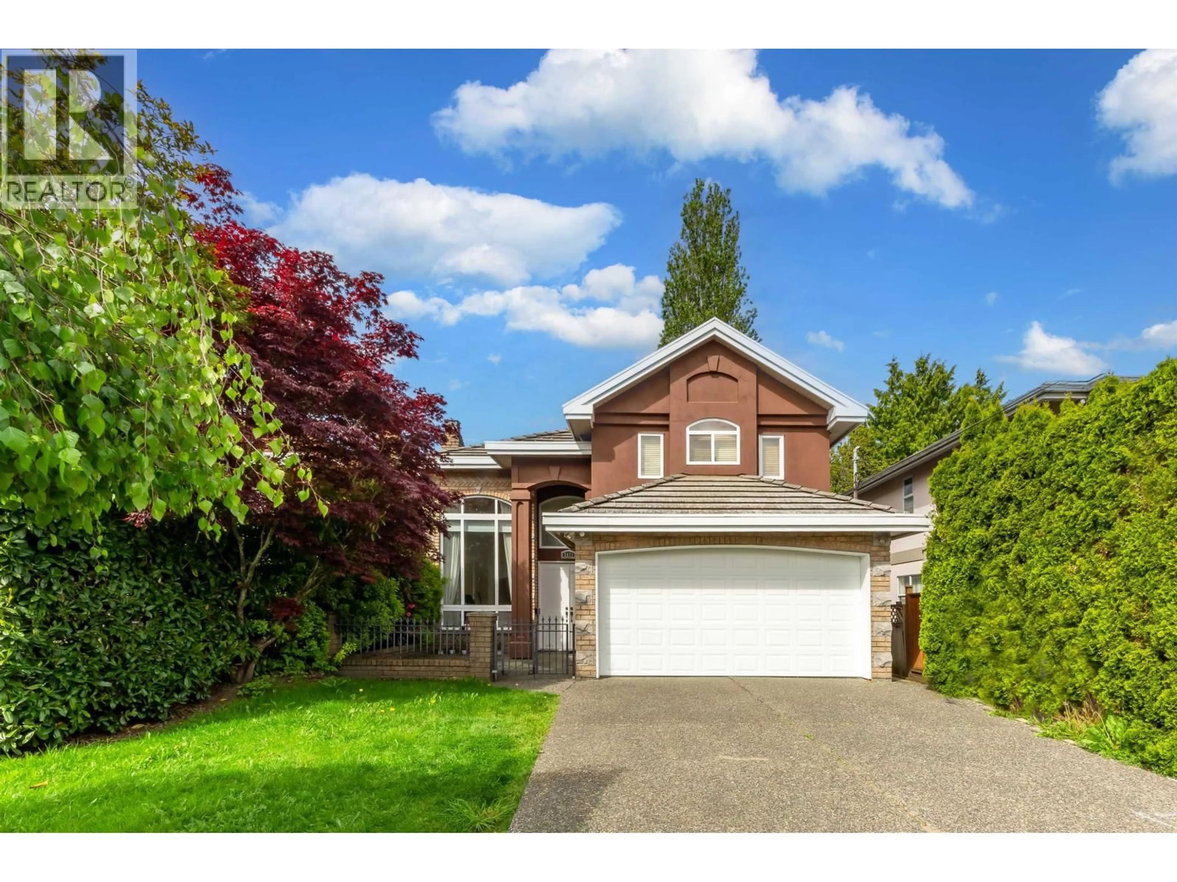 Home with vinyl exterior material, street for 7471 LINDSAY ROAD, Richmond British Columbia V7C3M7