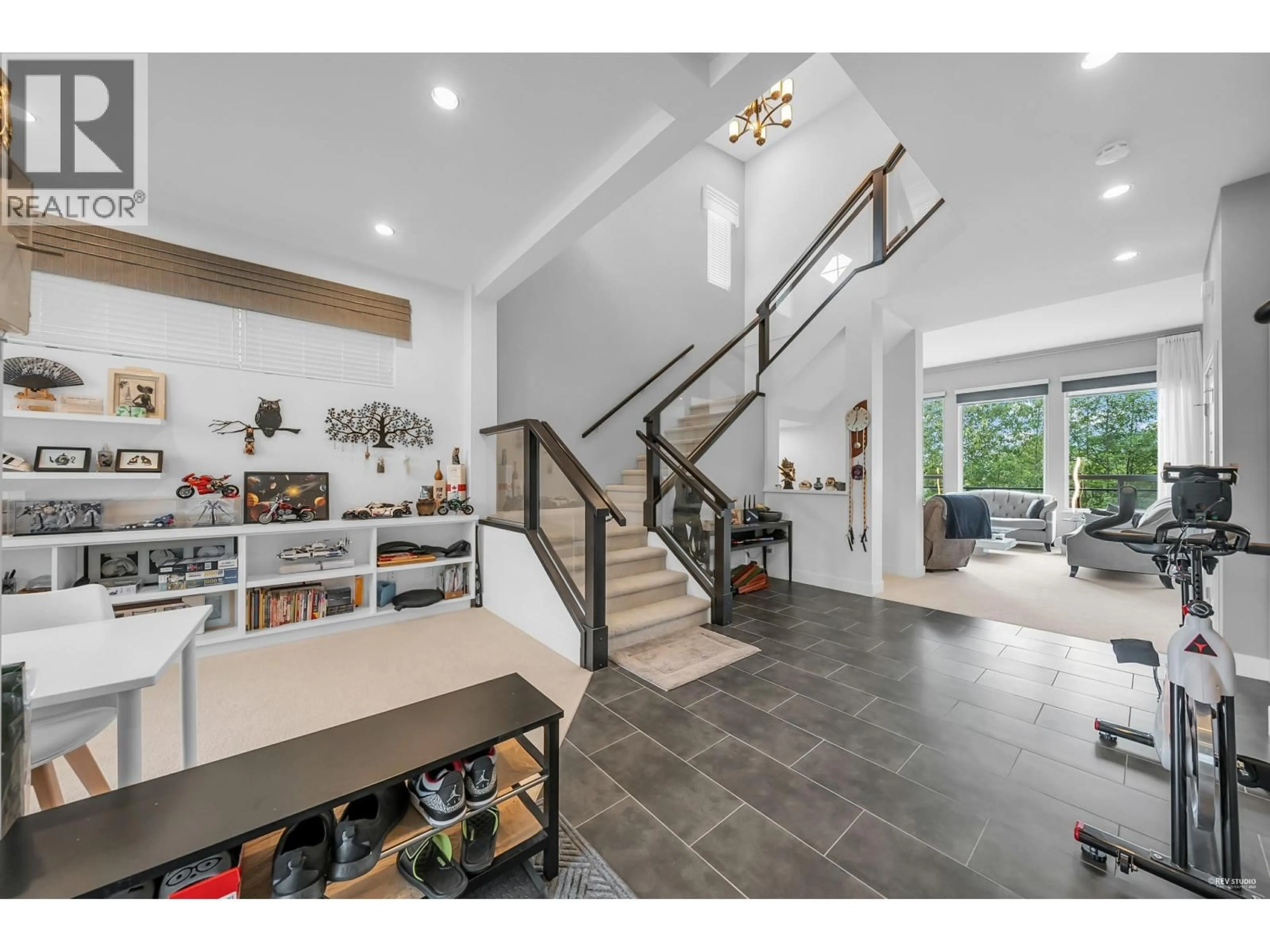 Indoor entryway for 1504 DAYTON STREET, Coquitlam British Columbia V3E0J6