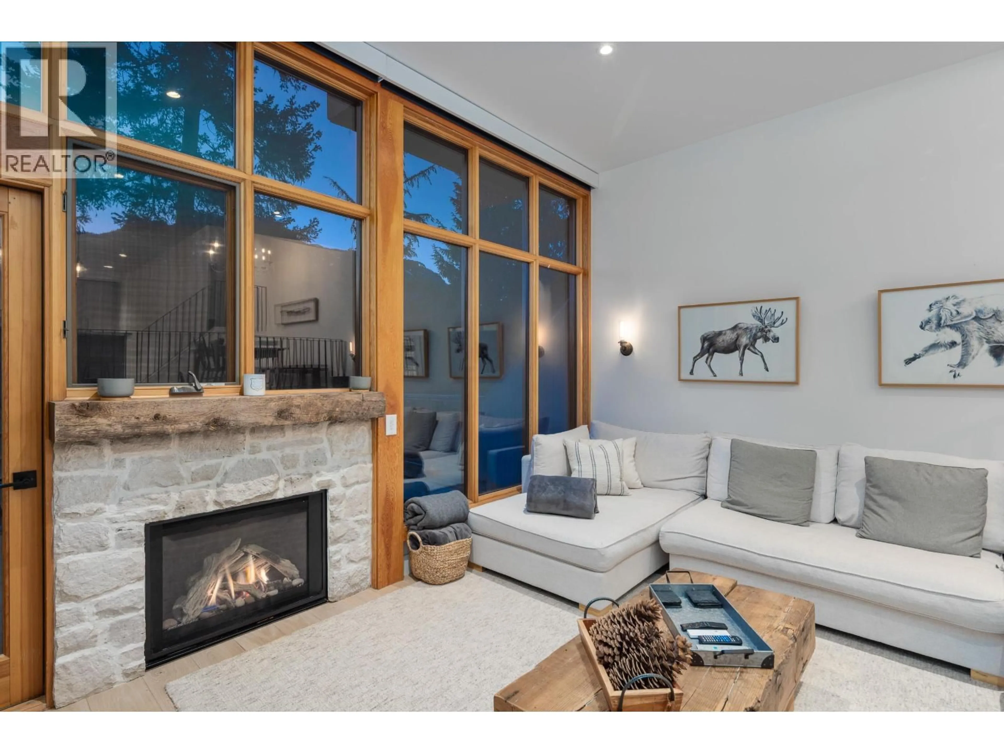 Living room with furniture, unknown for 2 - 2221 GONDOLA WAY, Whistler British Columbia V8E0M8
