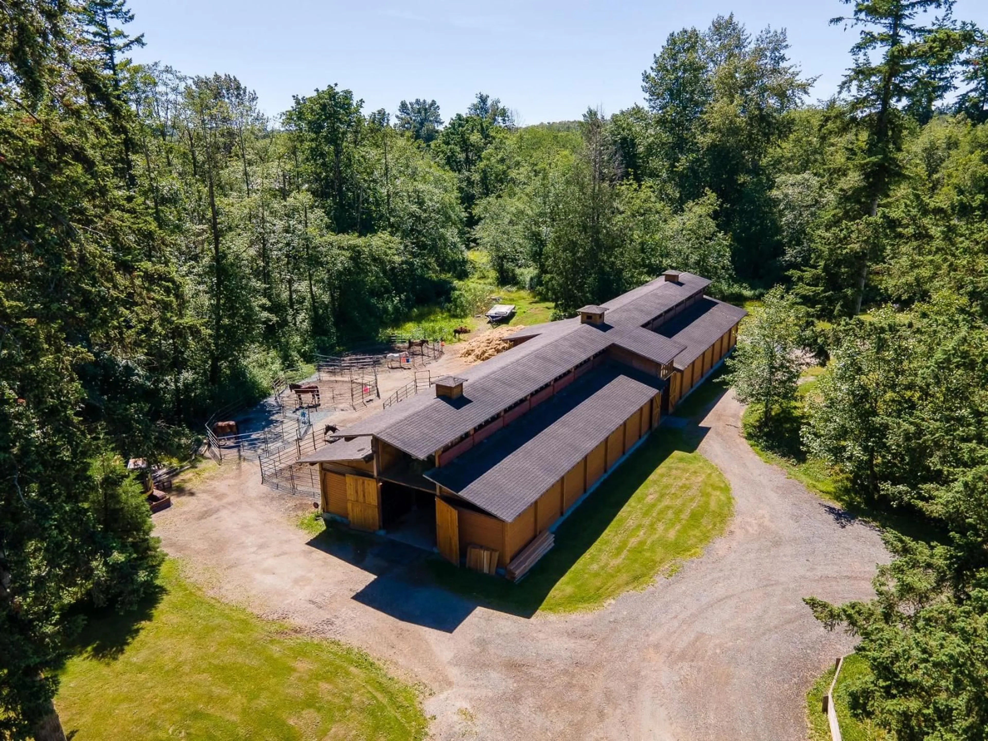 A pic from outside/outdoor area/front of a property/back of a property/a pic from drone, building for 1061 216 STREET, Langley British Columbia V2Z1R3