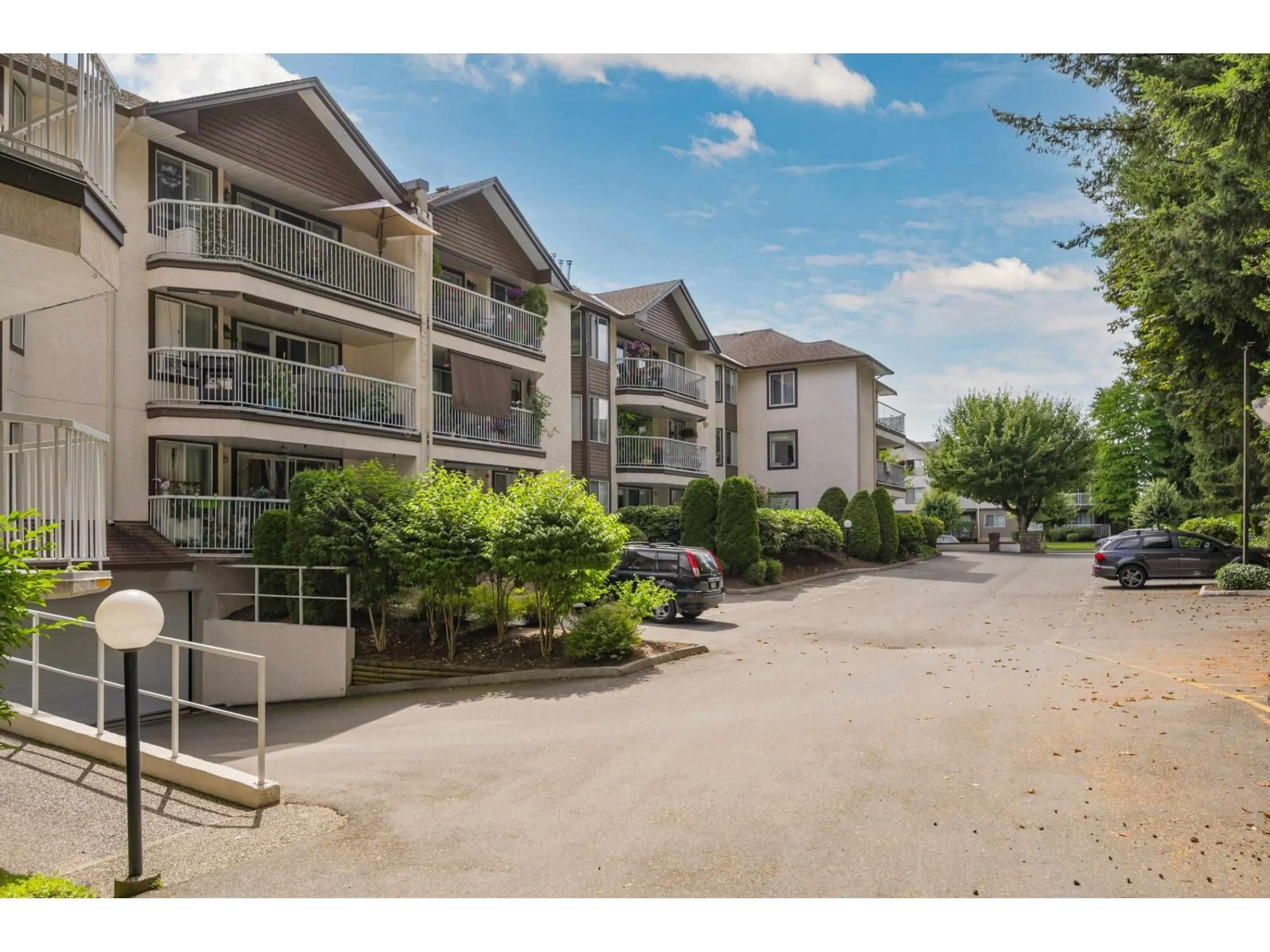 A pic from outside/outdoor area/front of a property/back of a property/a pic from drone, water/lake/river/ocean view for 107 - 33375 MAYFAIR AVENUE, Abbotsford British Columbia V2S1P4