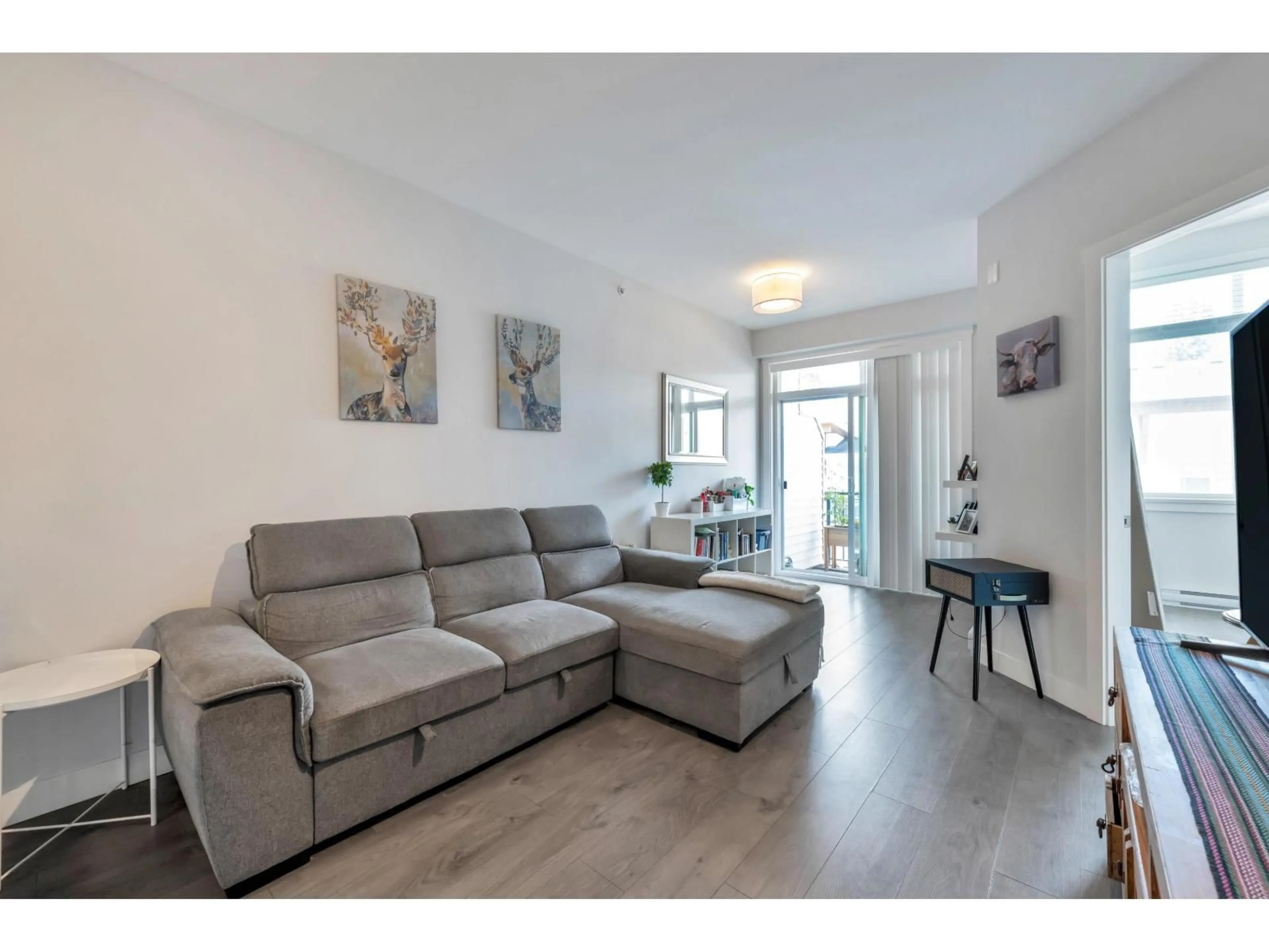 Living room with furniture, unknown for 411 - 19940 BRYDON CRESCENT, Langley British Columbia V3A4A5