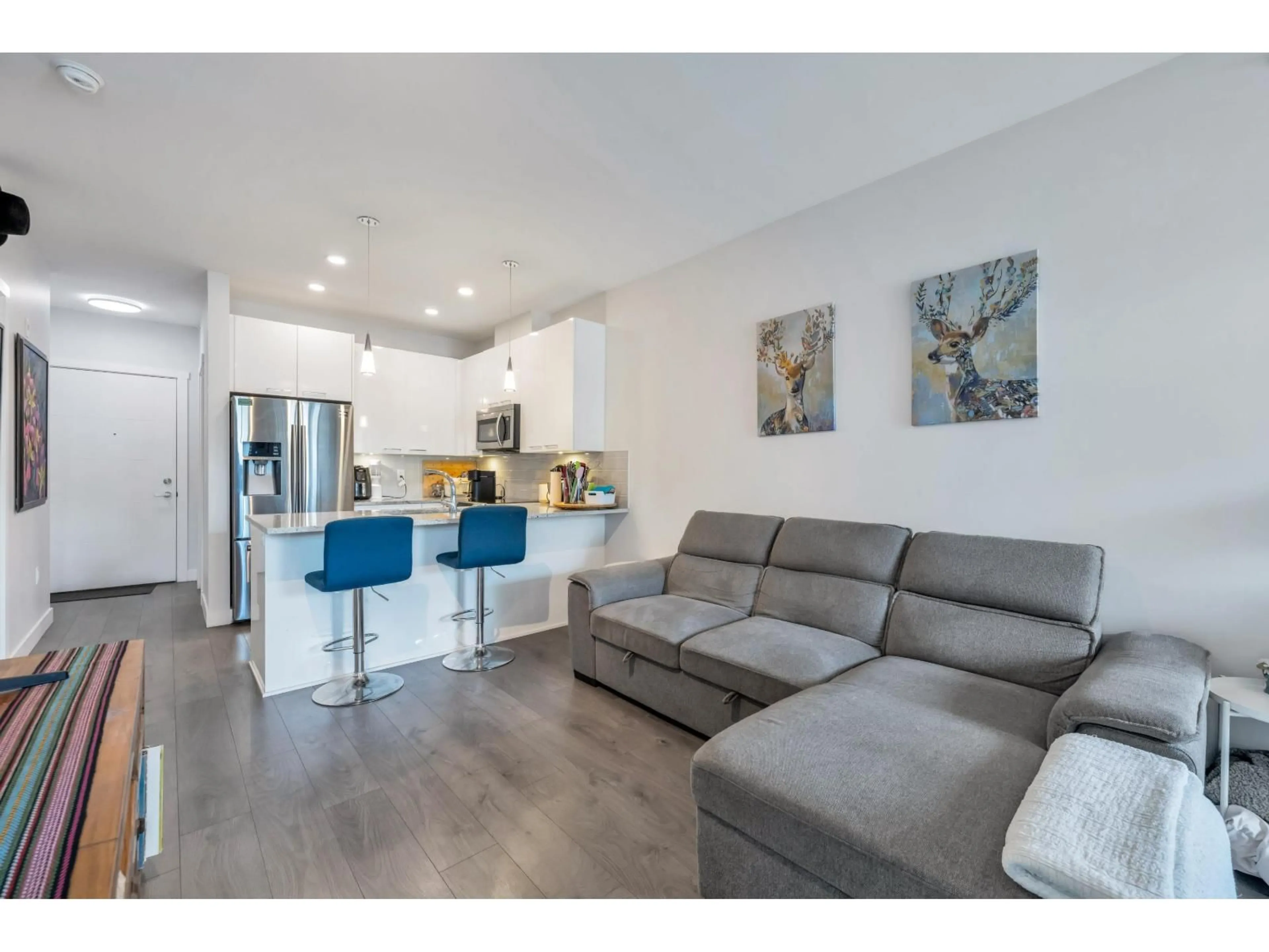 Open concept kitchen, unknown for 411 - 19940 BRYDON CRESCENT, Langley British Columbia V3A4A5