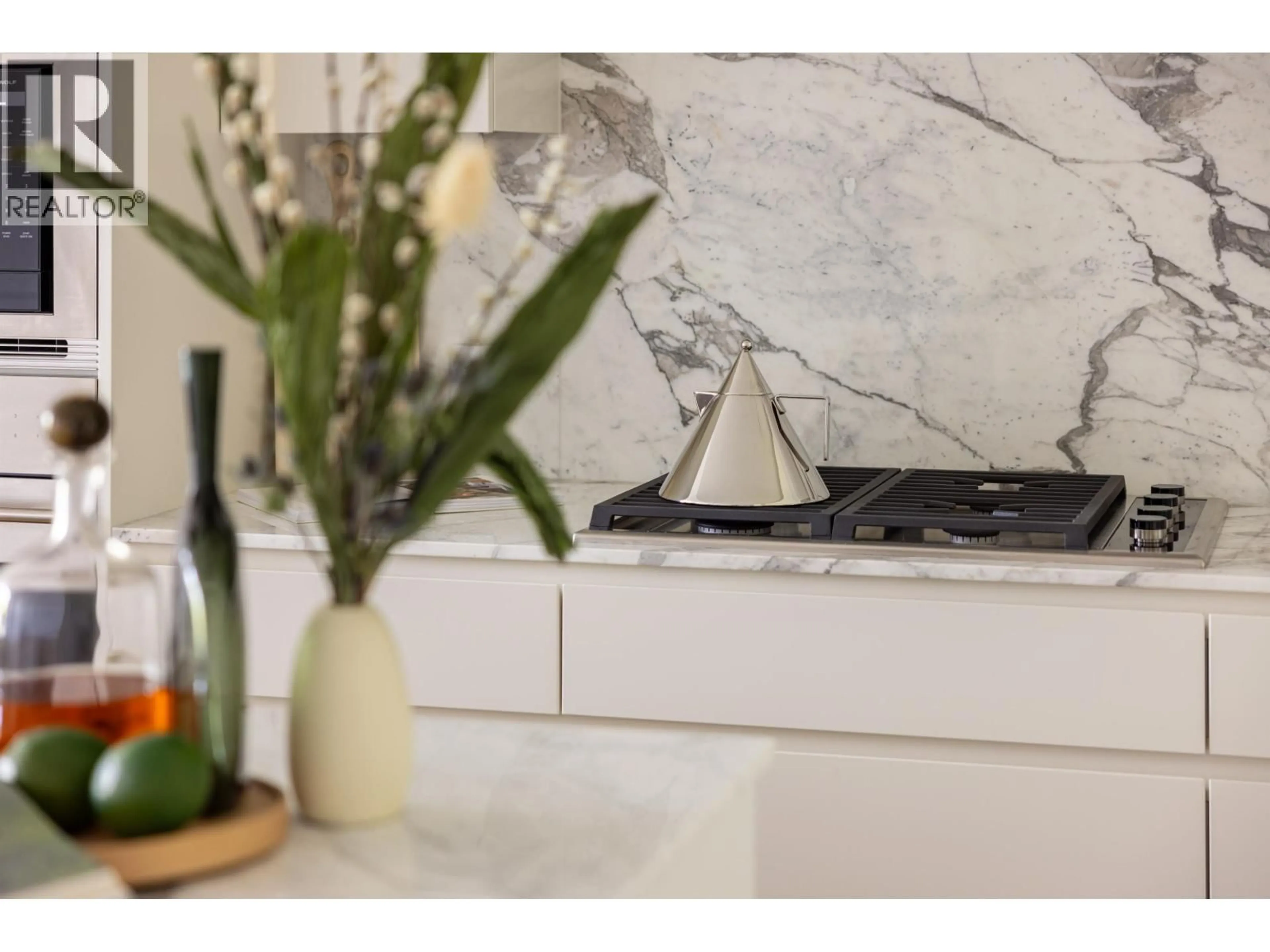 Contemporary kitchen, ceramic/tile floor for 309 - 3668 10TH AVENUE, Vancouver British Columbia V6R0G4