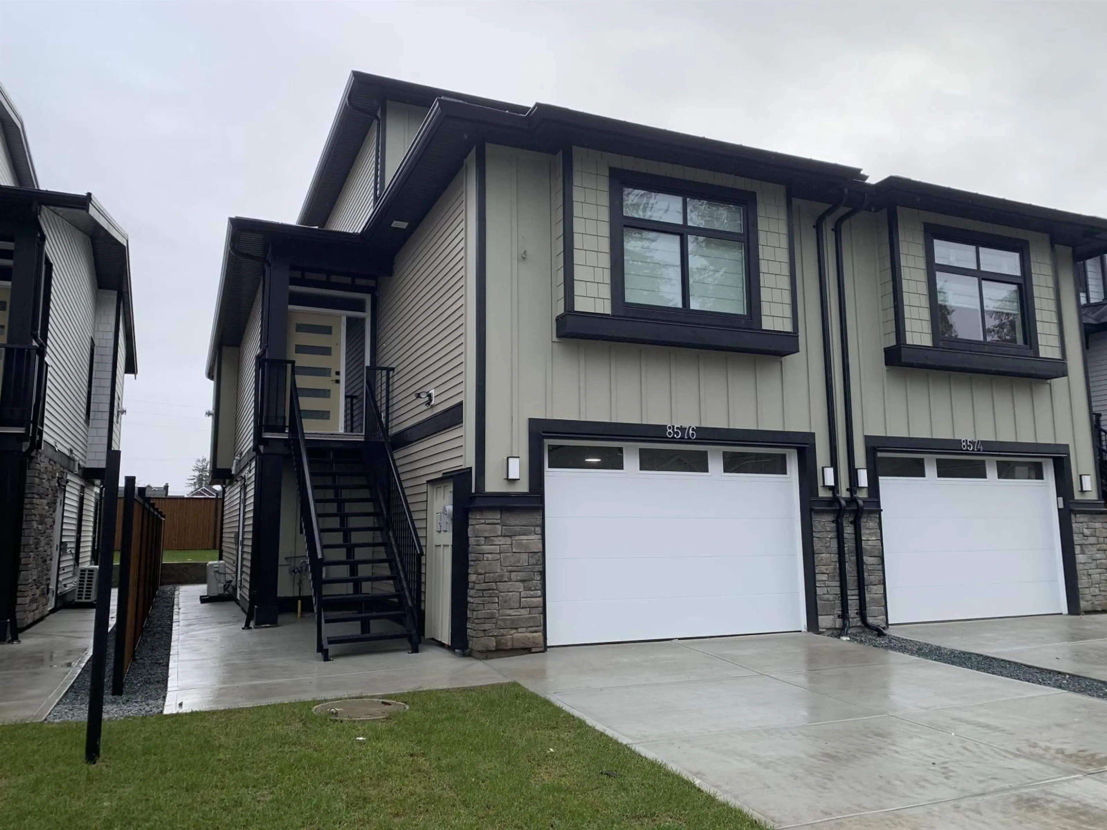 Home with vinyl exterior material, street for 8576 DUNBAR WAY, Mission British Columbia V4S0A7