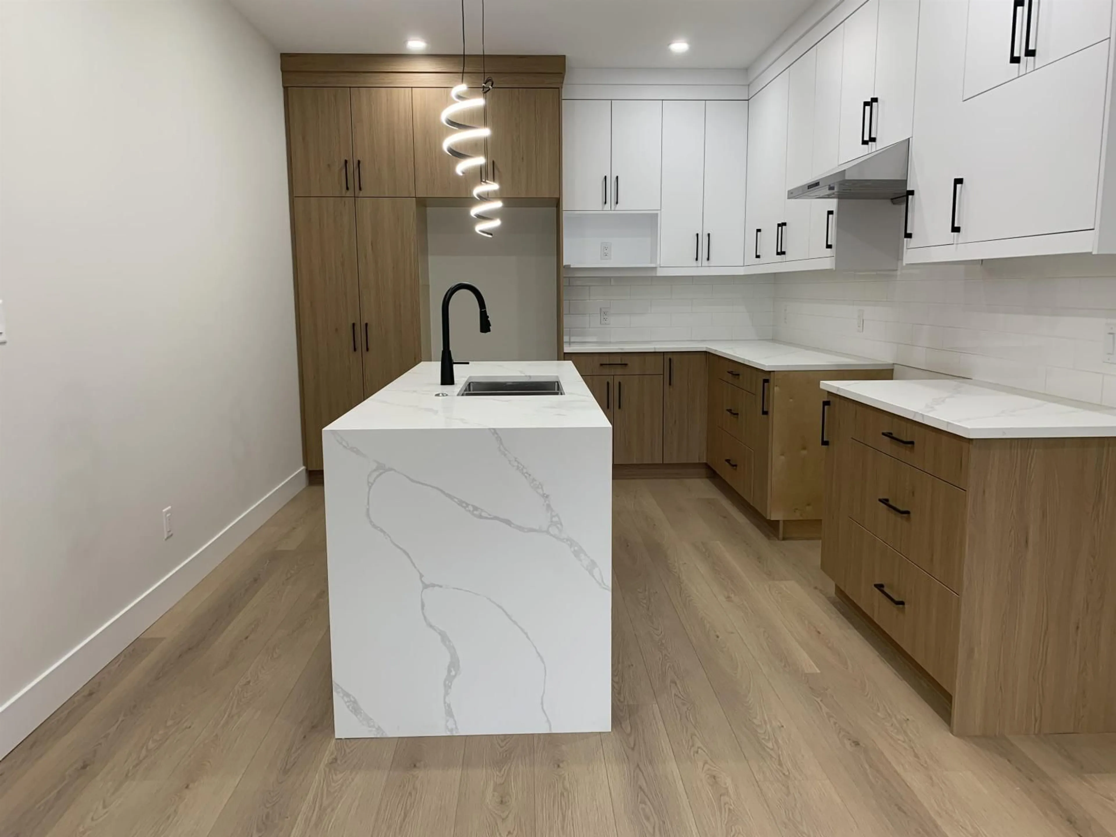 Open concept kitchen, unknown for 8574 DUNBAR WAY, Mission British Columbia V4S0A7