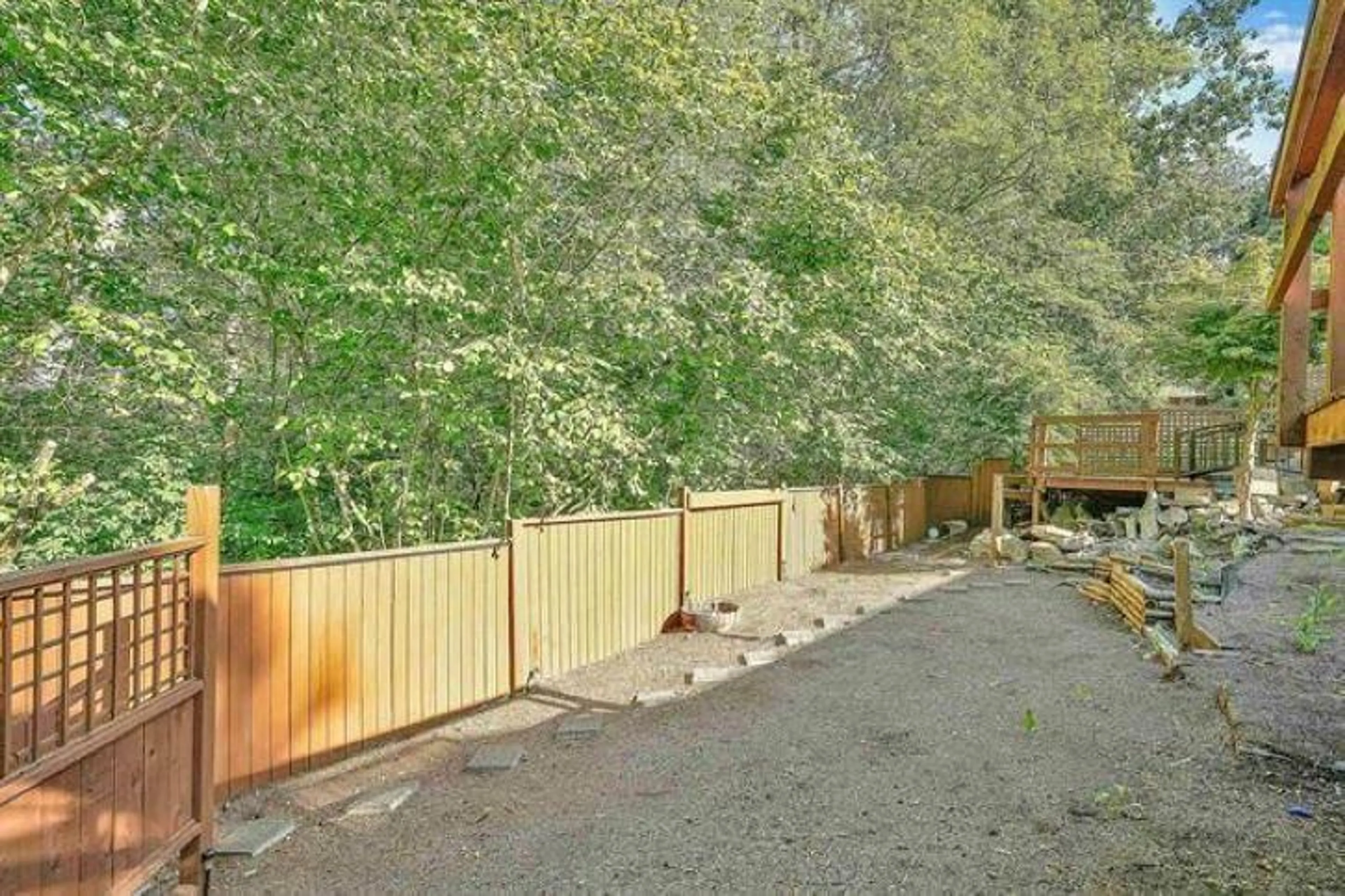 Patio, forest/trees view for 7794 141B STREET, Surrey British Columbia V3W6J7