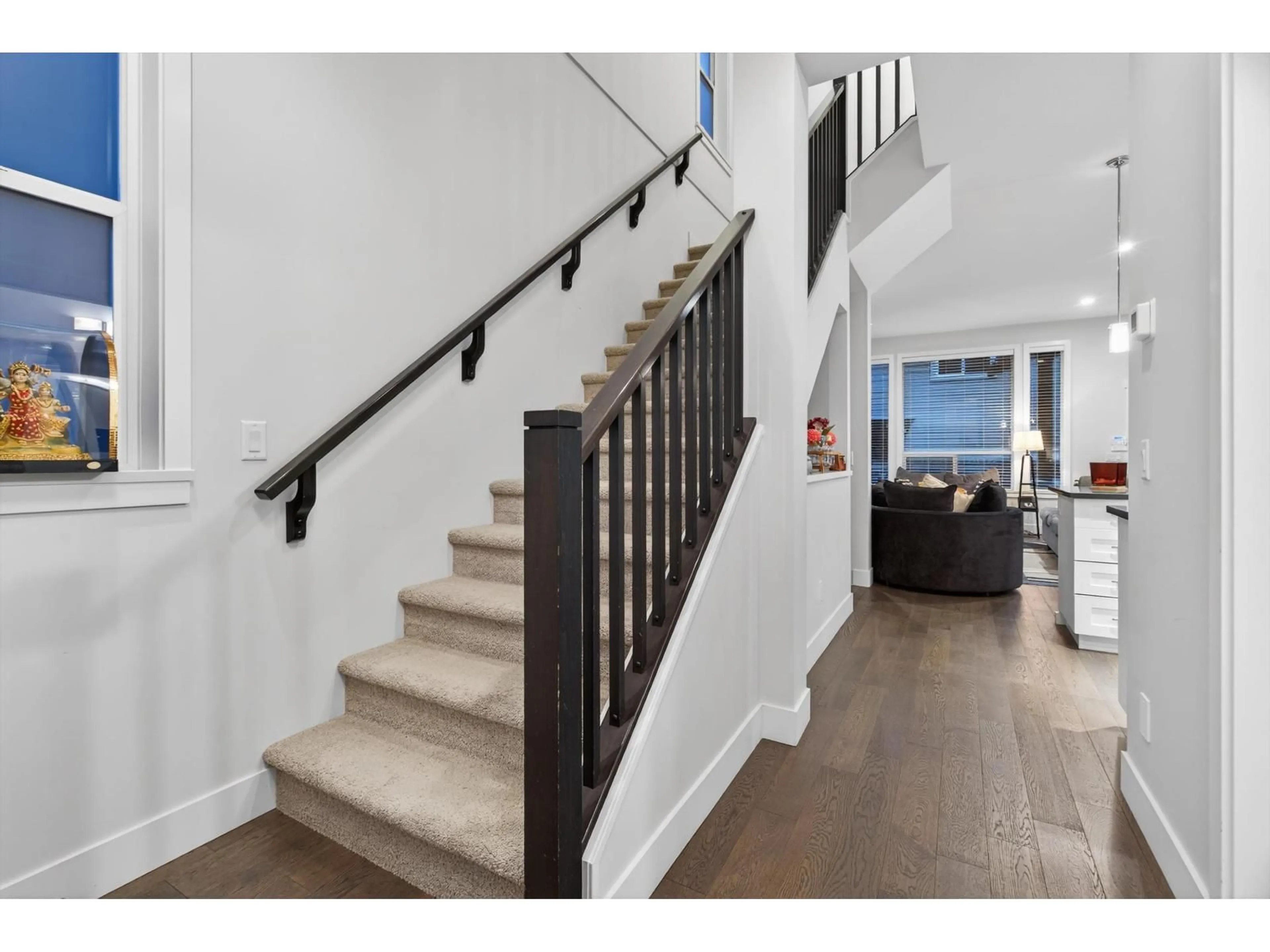 Stairs for 2112 165A STREET, Surrey British Columbia V3Z0V7