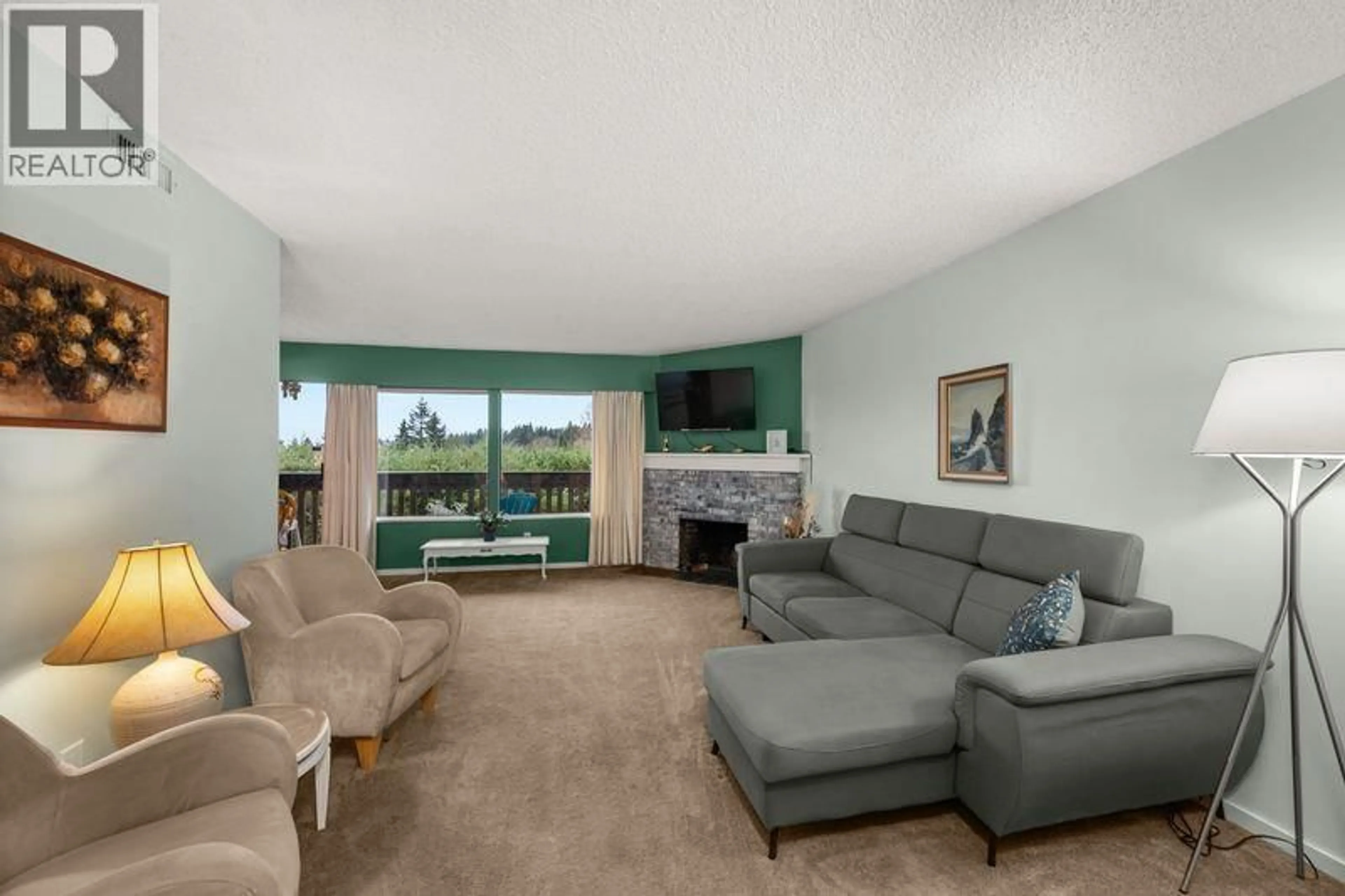 Living room with furniture, unknown for 1149 LILLOOET ROAD, North Vancouver British Columbia V7J3H7