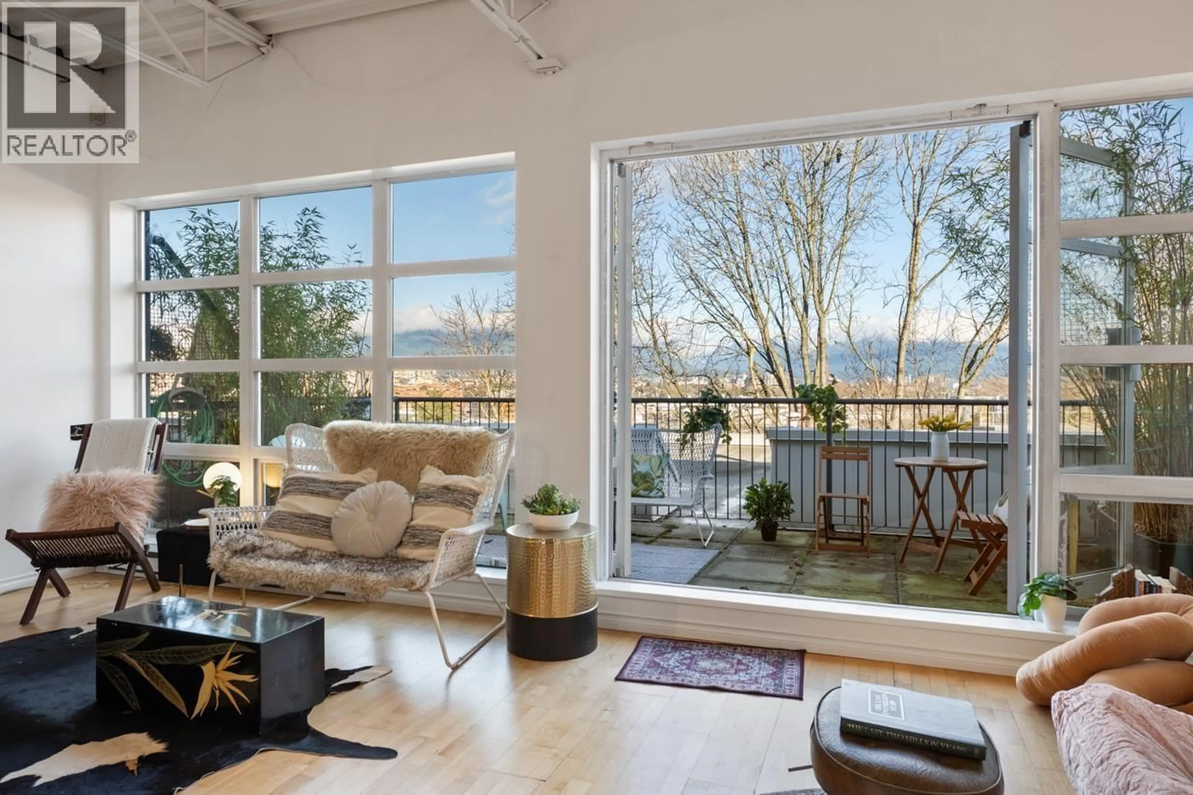 Unknown for 520 - 350 2ND AVENUE, Vancouver British Columbia V5T4R8