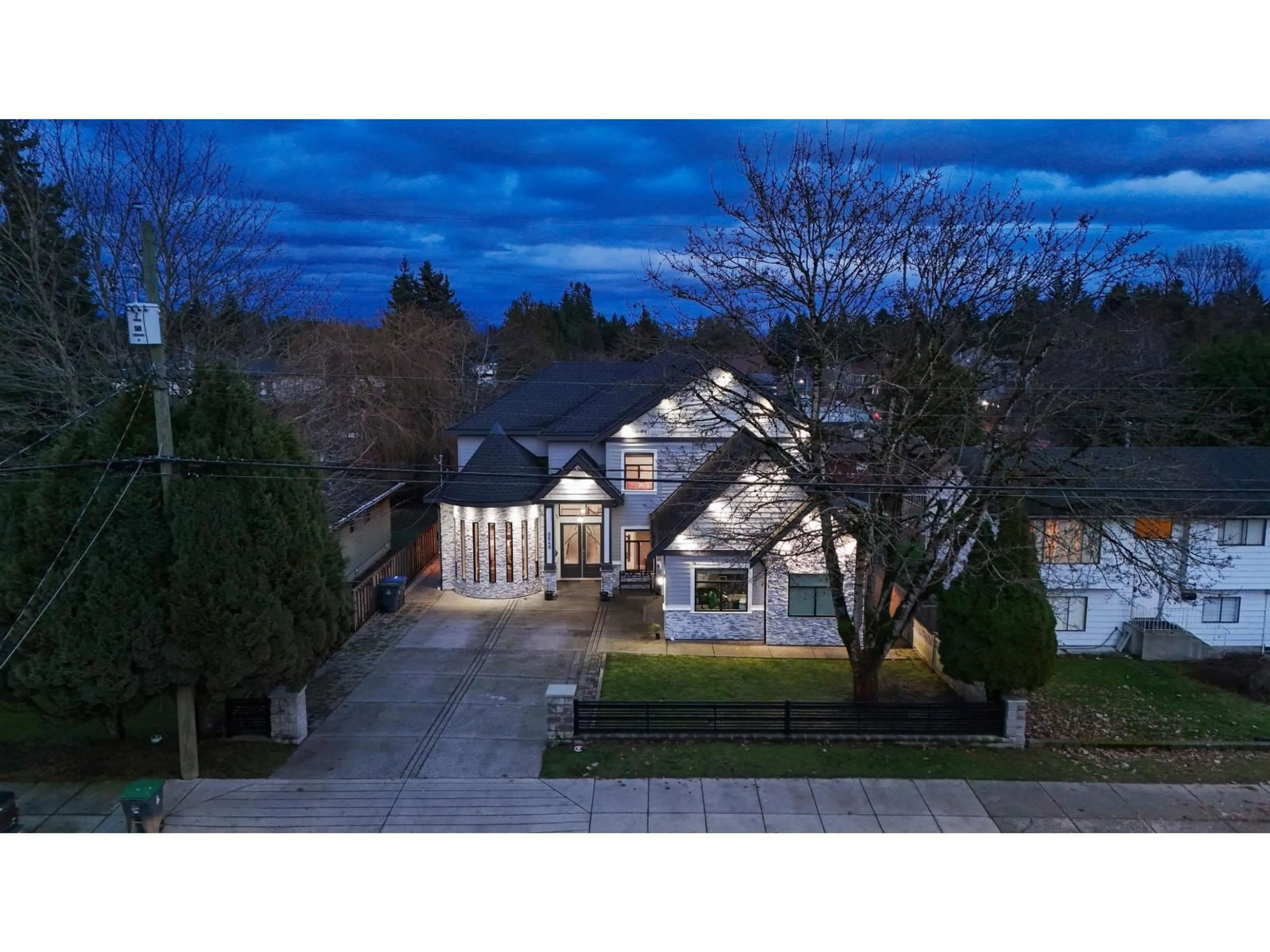 A pic from outside/outdoor area/front of a property/back of a property/a pic from drone, street for 6648 134 STREET, Surrey British Columbia V3W4S4
