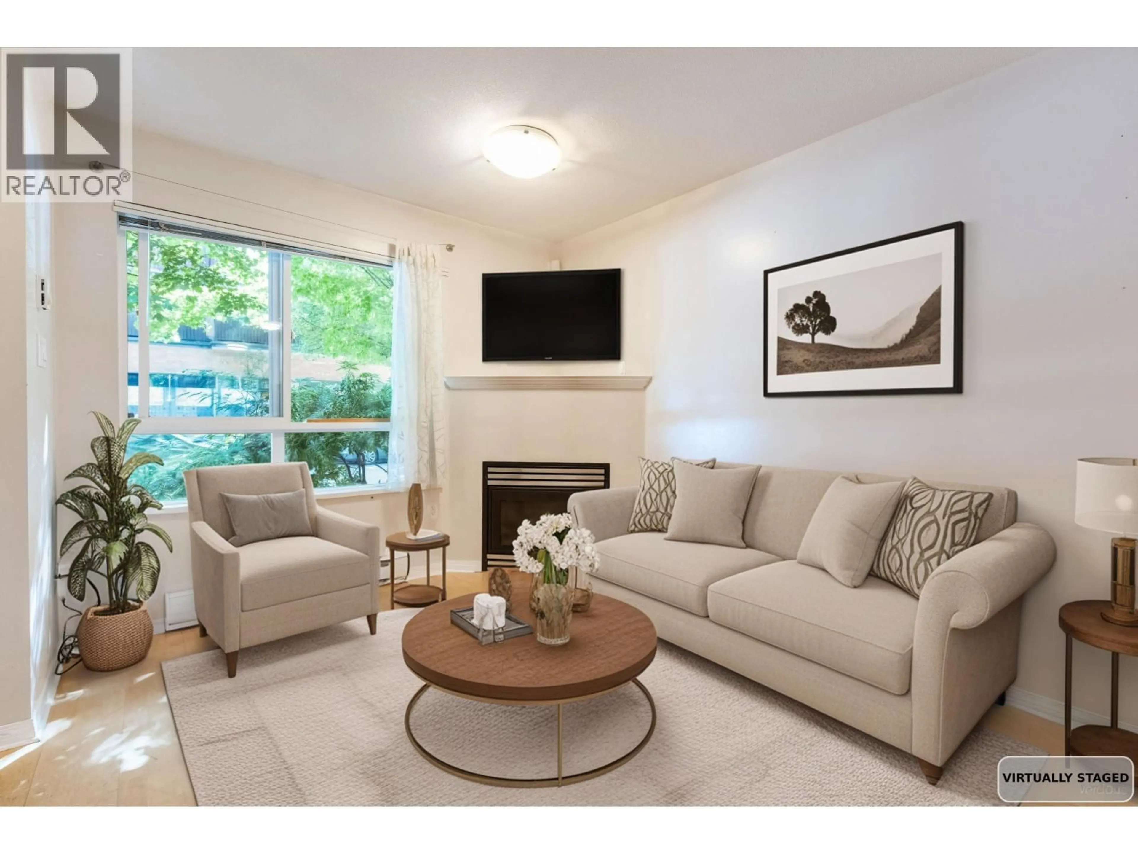 Living room with furniture, unknown for 229 11TH AVENUE, Vancouver British Columbia V5T2C4