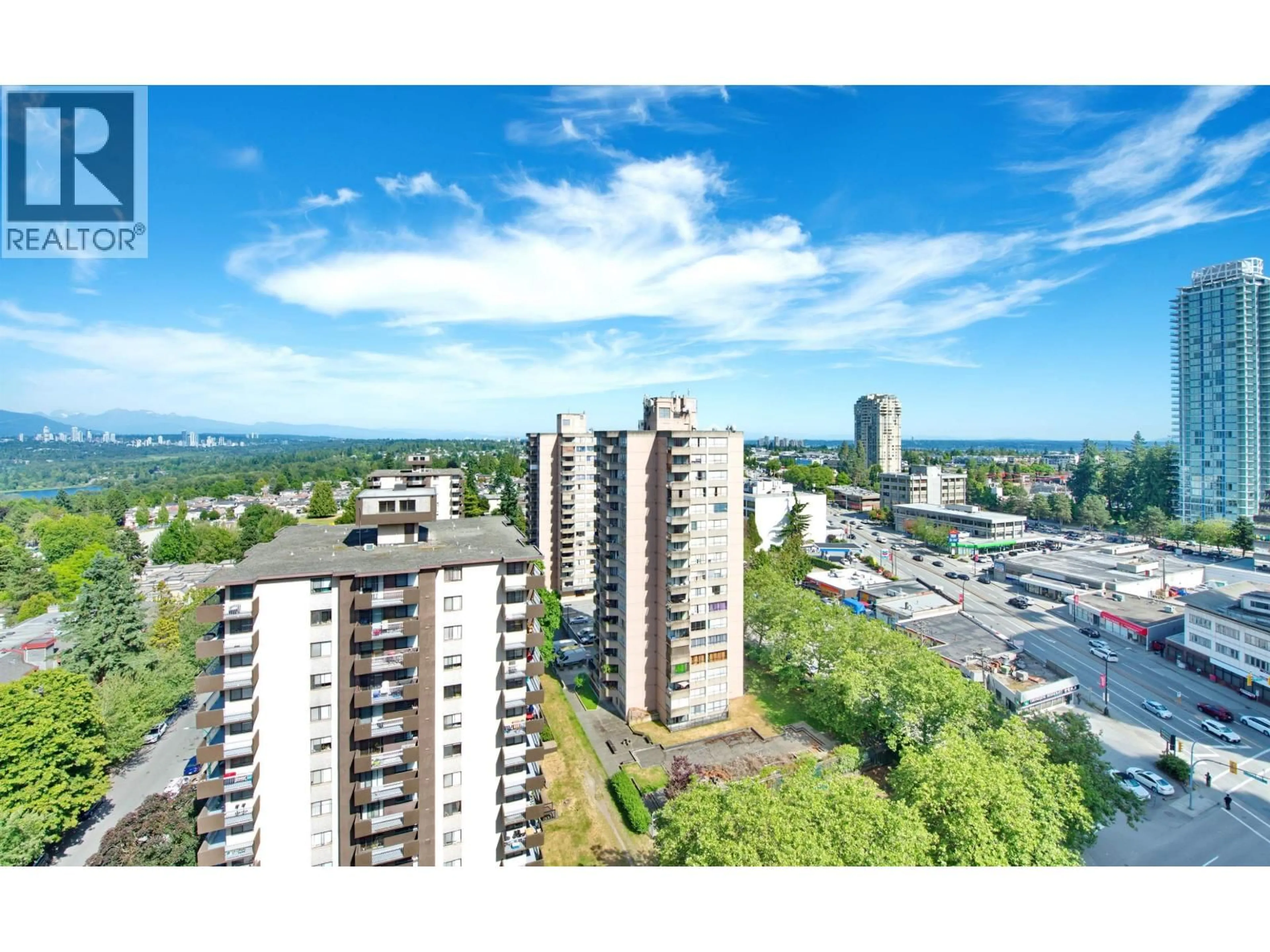 A pic from outside/outdoor area/front of a property/back of a property/a pic from drone, city buildings view from balcony for 1908 - 4888 HAZEL STREET, Burnaby British Columbia V5H4T4