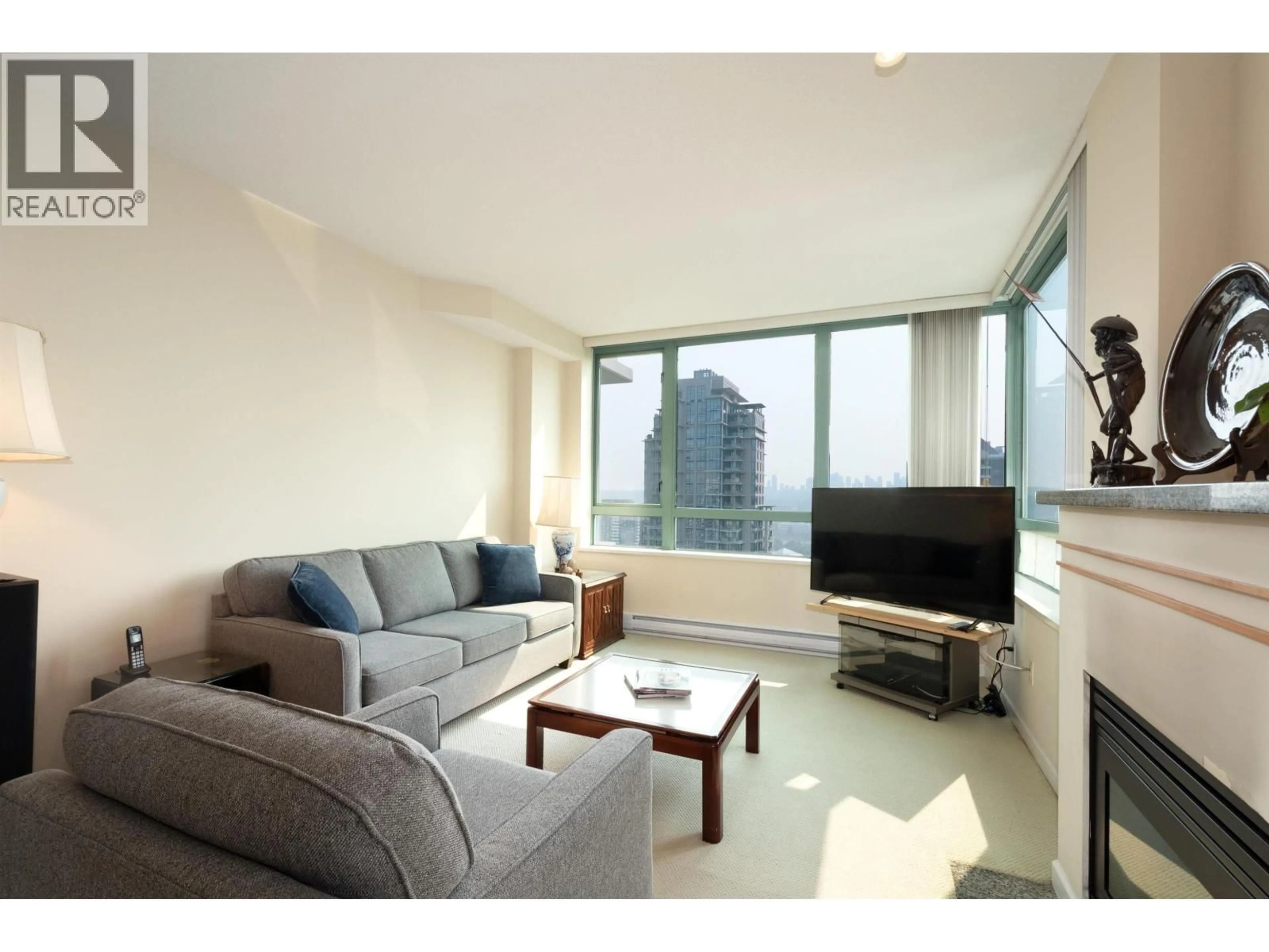 Living room with furniture, unknown for 2402 - 4398 BUCHANAN STREET, Burnaby British Columbia V5C6R7