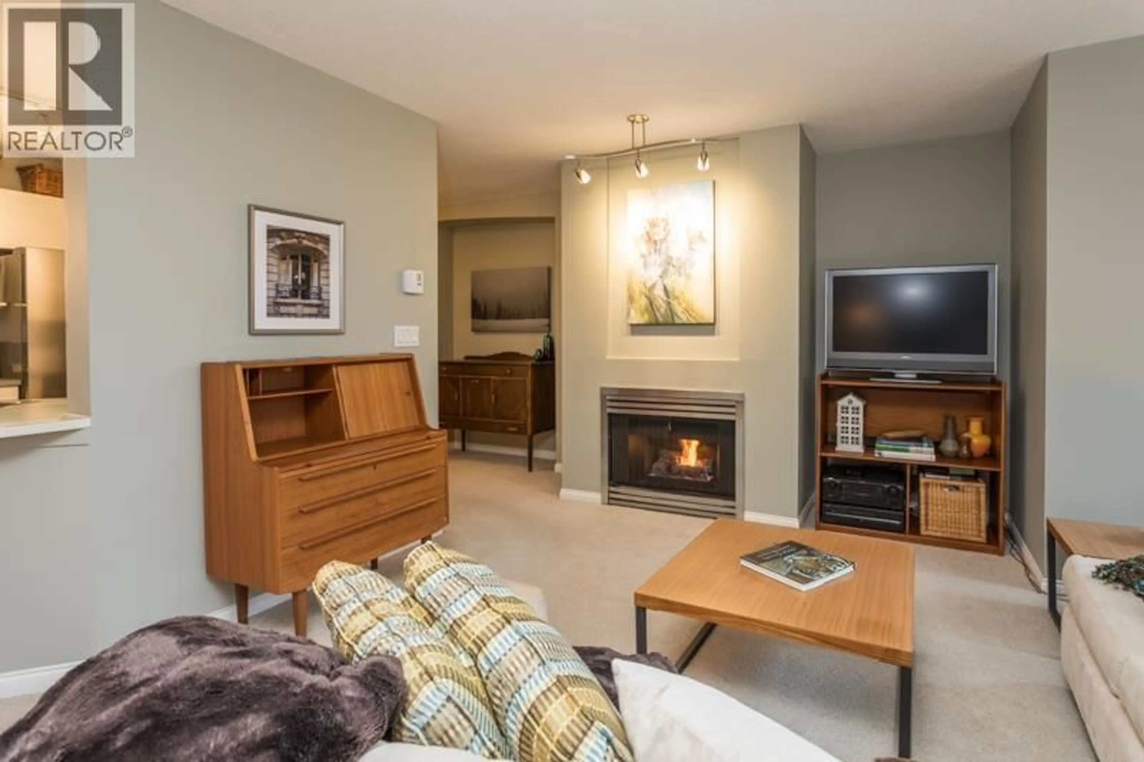 Living room with furniture, unknown for 113 - 3099 TERRAVISTA PLACE, Port Moody British Columbia V3H5A4