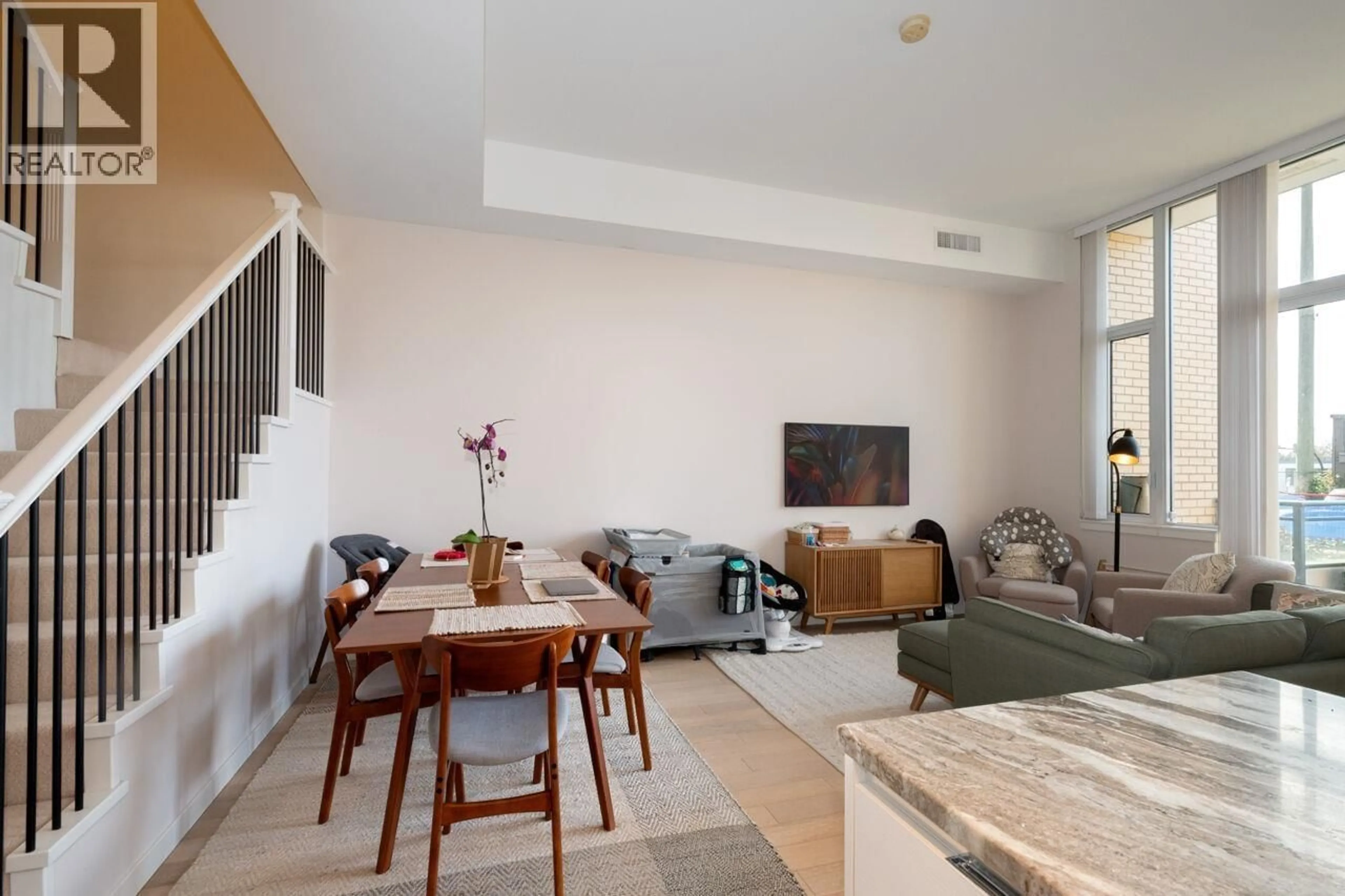 Unknown for 2063 10TH AVENUE, Vancouver British Columbia V6J0H1