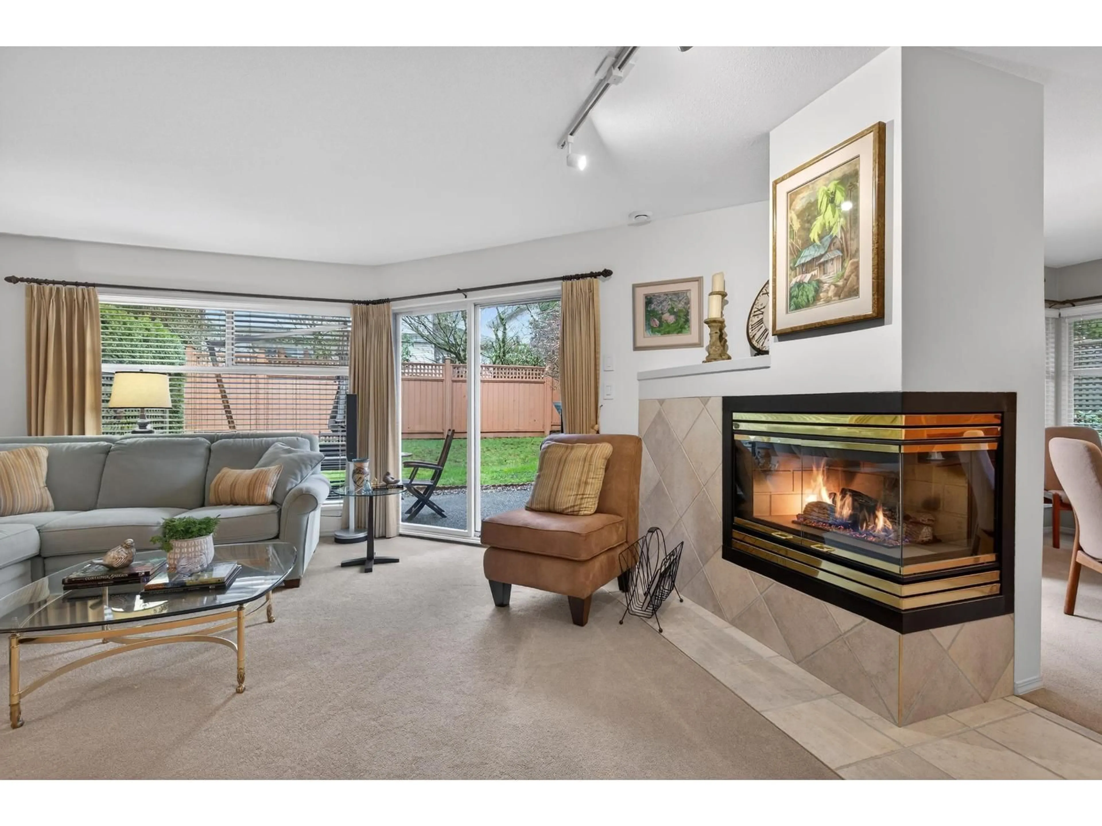 Living room with furniture, unknown for 115 - 16080 82 AVENUE, Surrey British Columbia V4N0N6