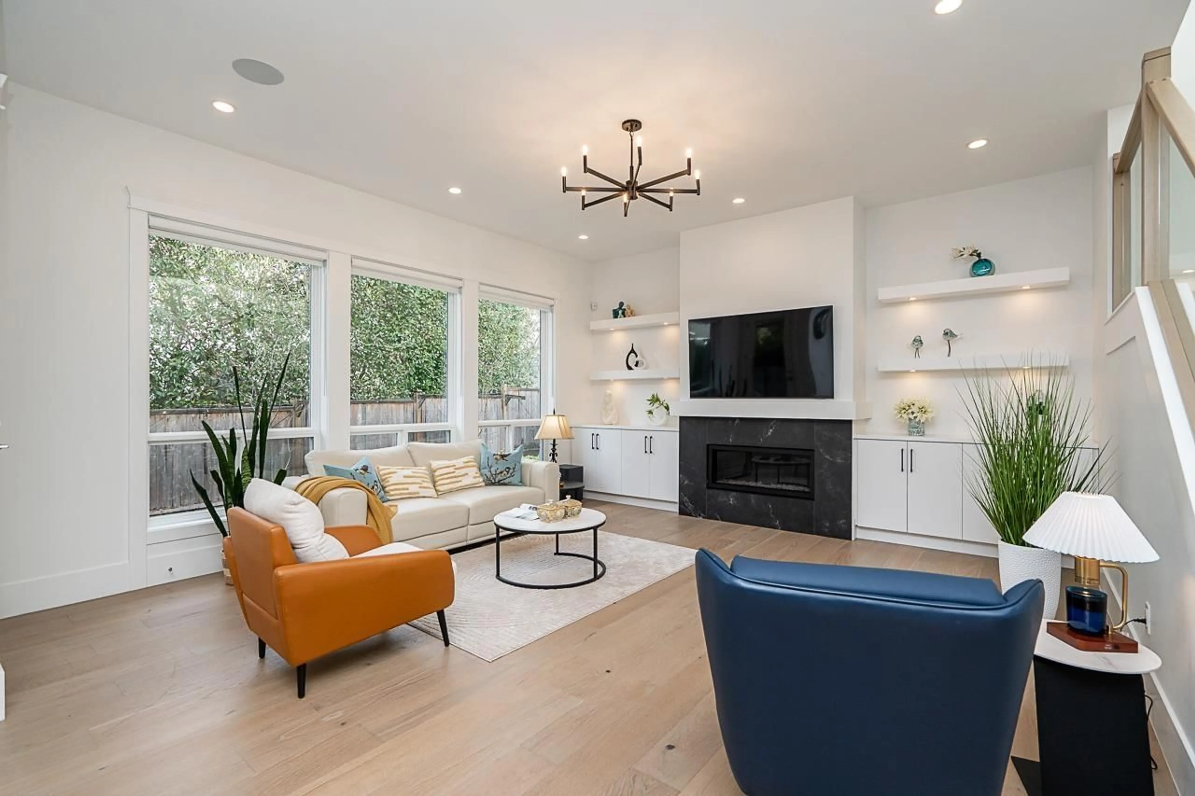 Living room with furniture, unknown for 878 163A STREET, Surrey British Columbia V4A0B3