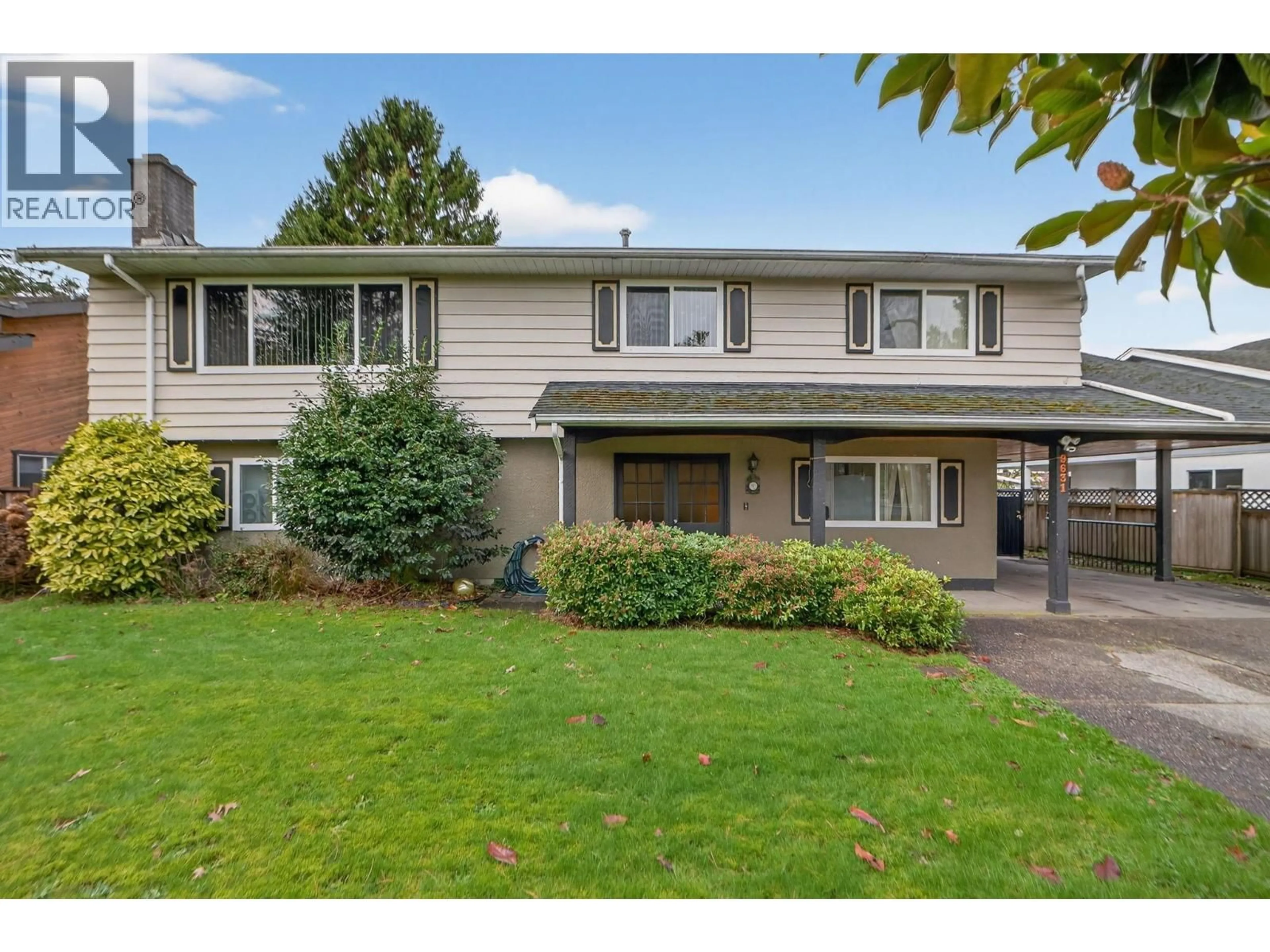 Home with vinyl exterior material, street for 9631 GILBERT CRESCENT, Richmond British Columbia V7E1H7