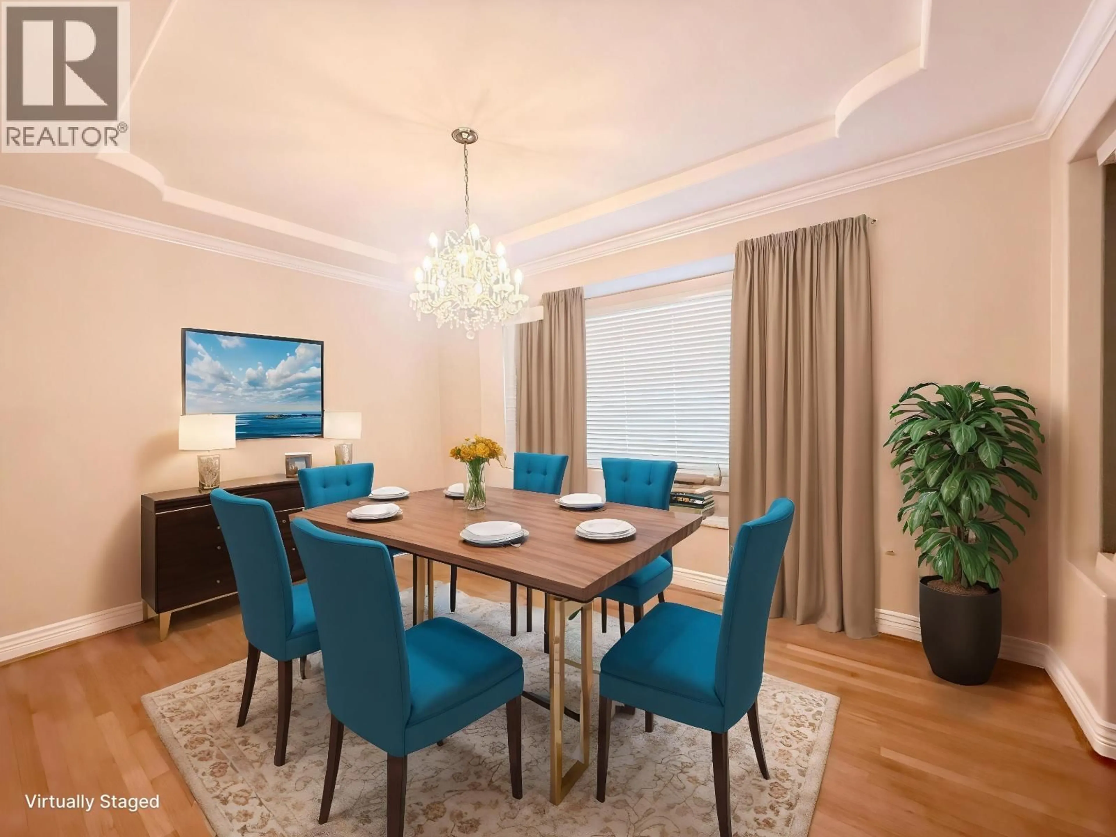 Dining room, wood/laminate floor for 733 MACDONALD AVENUE, Burnaby British Columbia V5C6N6