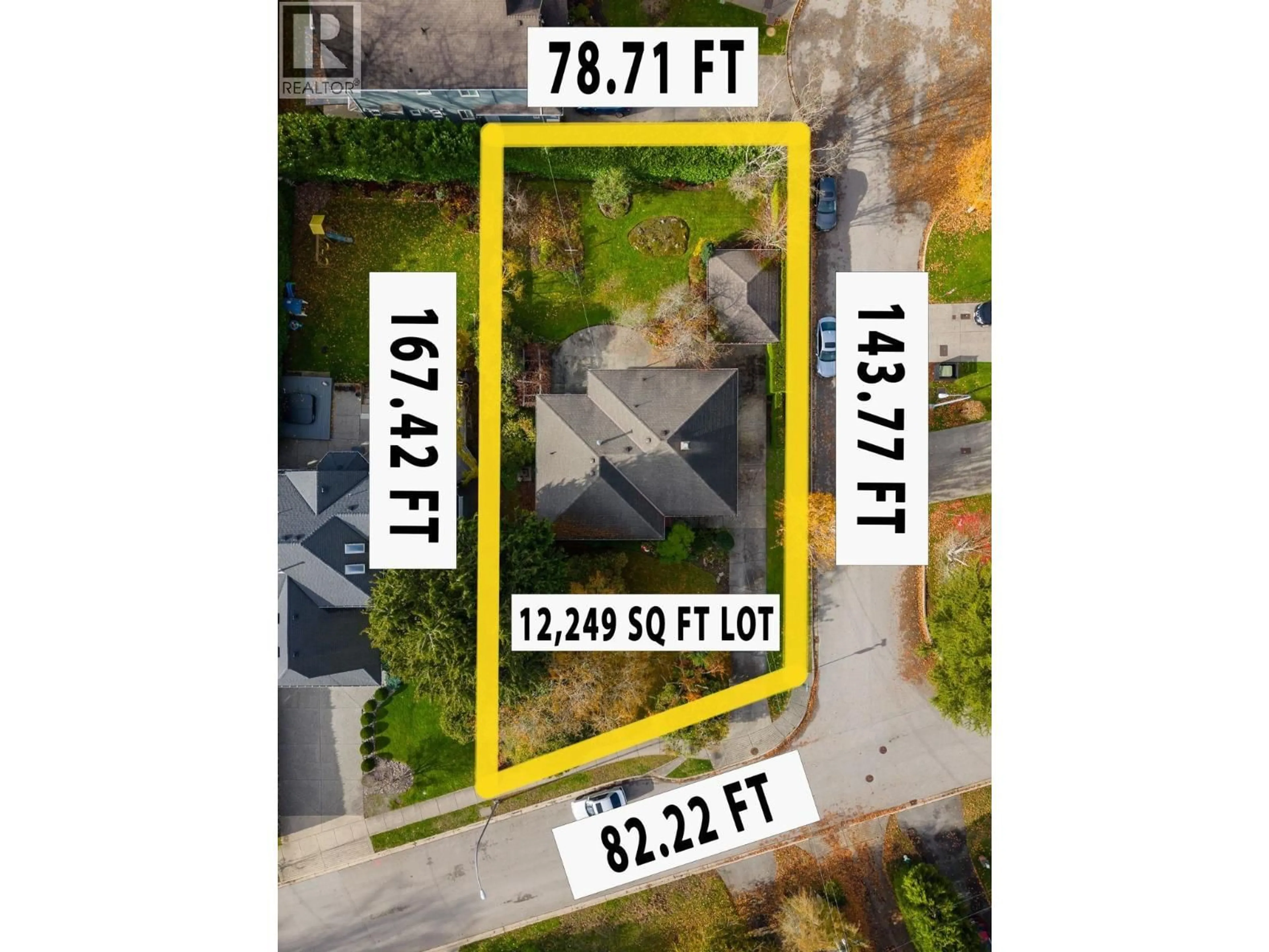 A pic from outside/outdoor area/front of a property/back of a property/a pic from drone, street for 4421 SPANTON DRIVE, Delta British Columbia V4K2W4