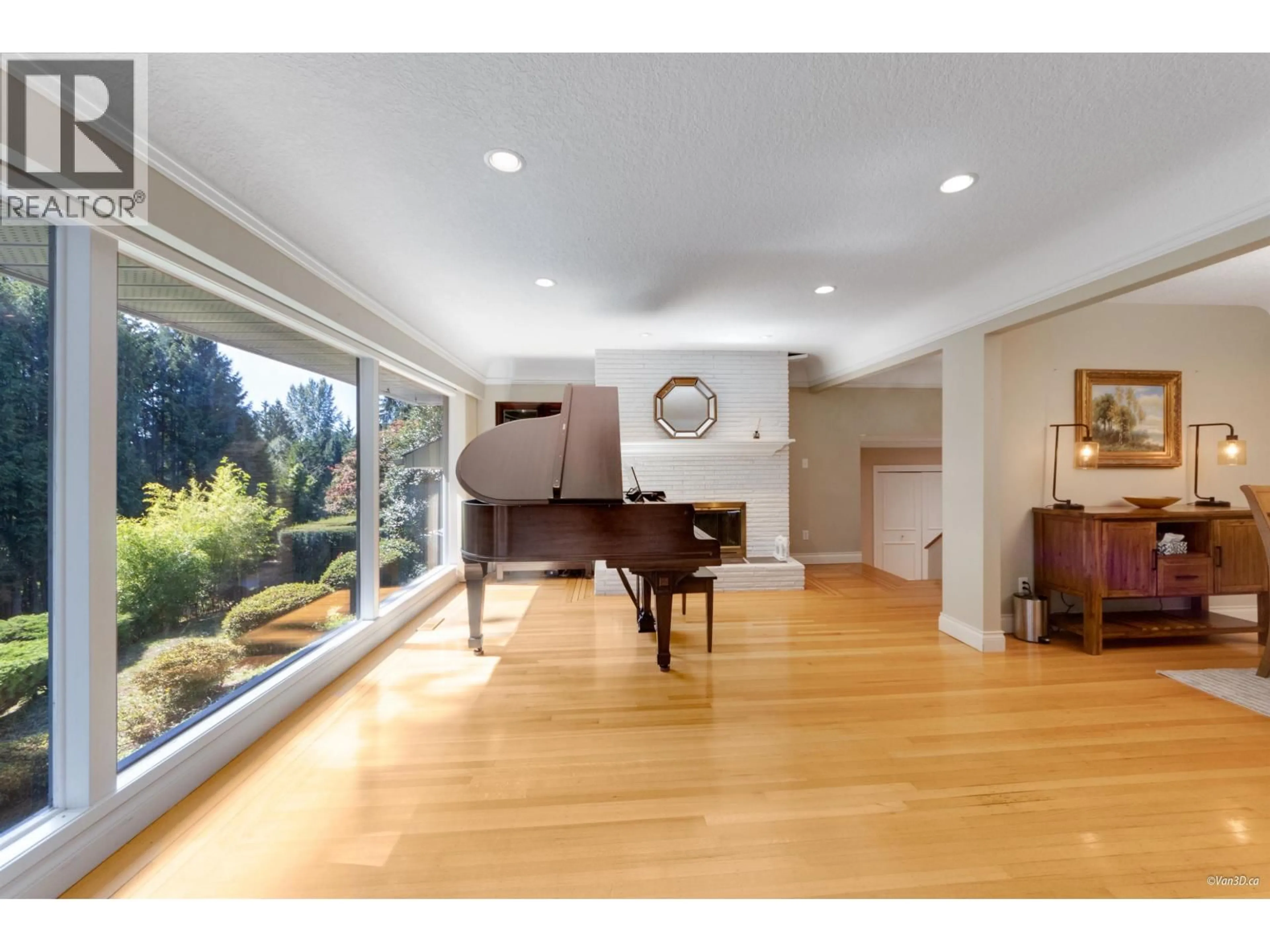 Unknown for 651 KENWOOD ROAD, West Vancouver British Columbia V7S1S7