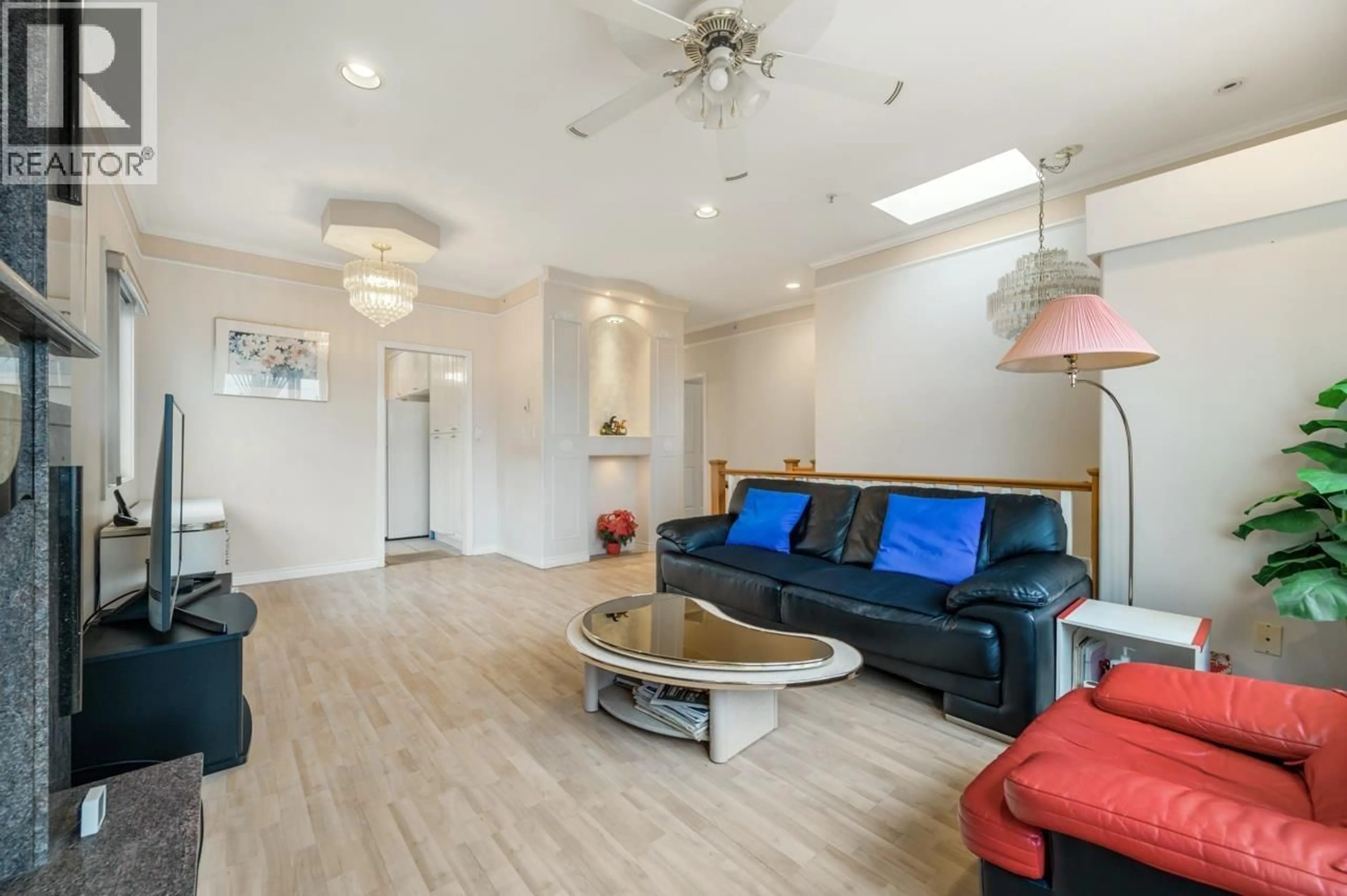 Living room with furniture, unknown for 3632 28TH AVENUE, Vancouver British Columbia V5R1T7