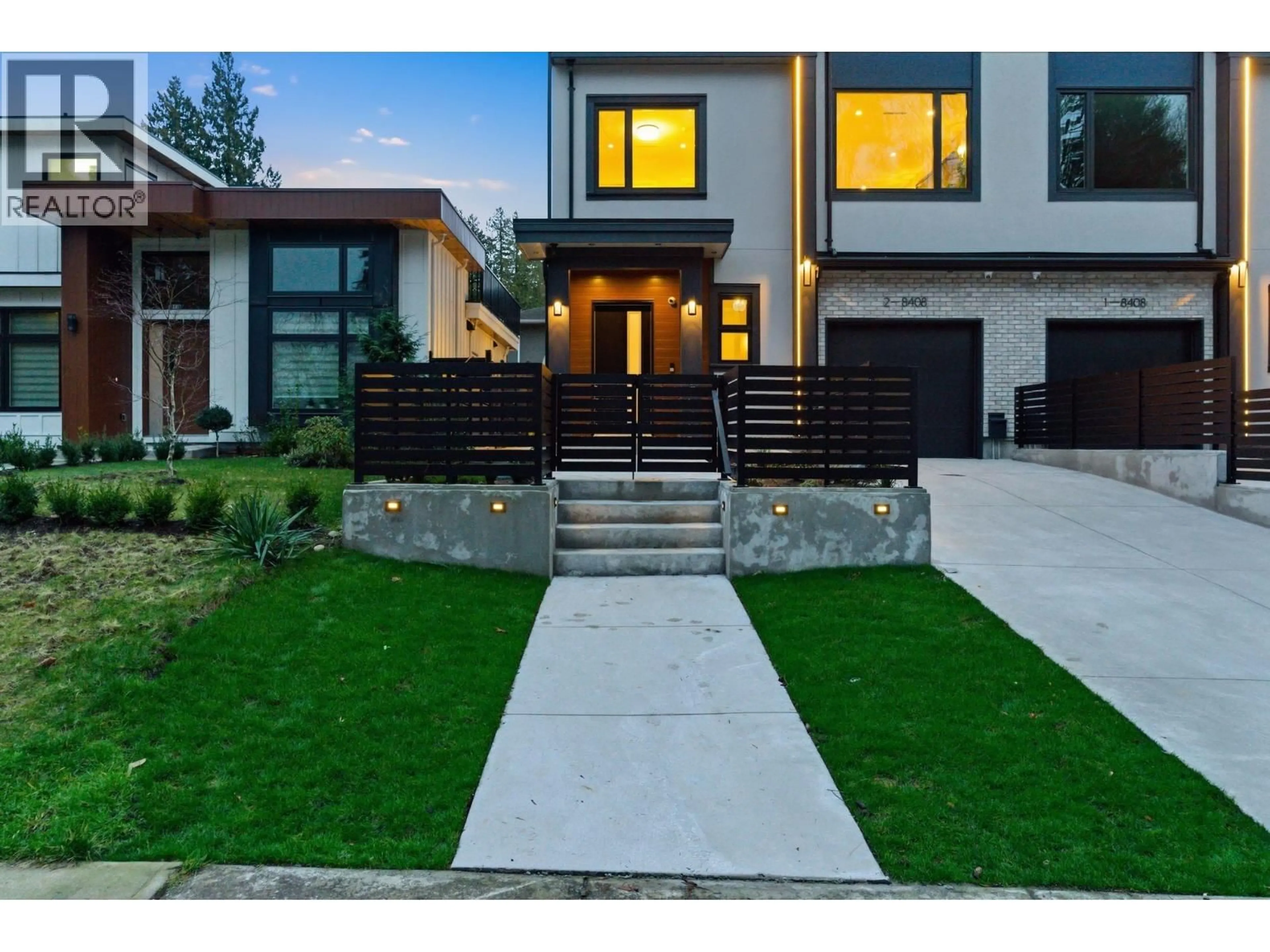 Unknown for 2 - 8408 17TH AVENUE, Burnaby British Columbia V3N1N2