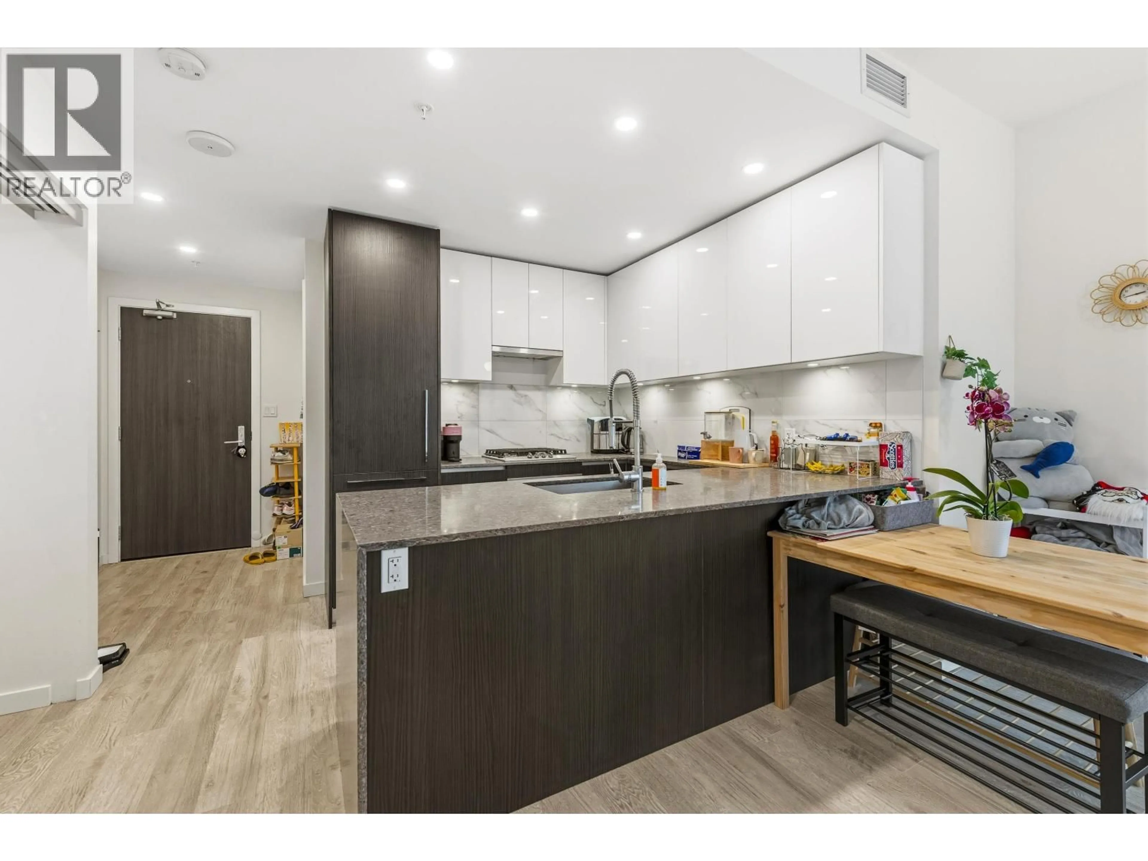 Open concept kitchen, unknown for 2507 - 5333 GORING STREET, Burnaby British Columbia V5B0B6