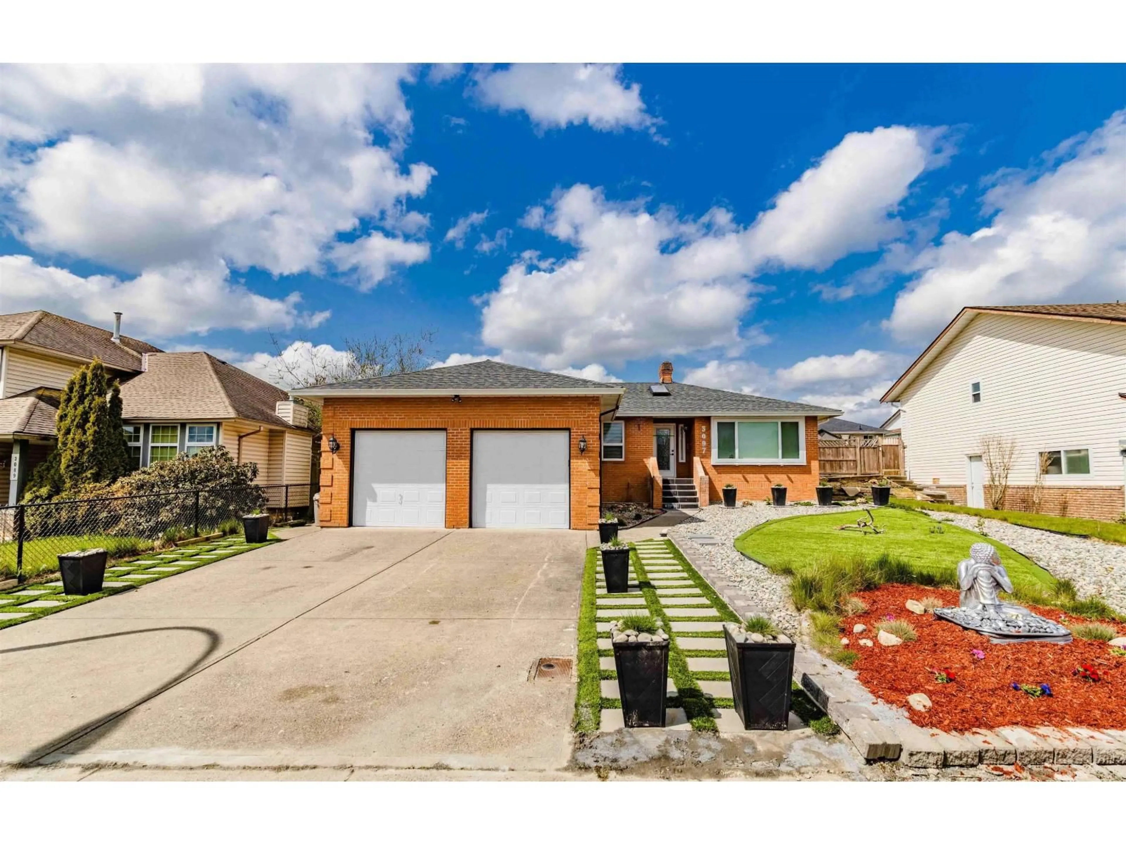 Home with brick exterior material, street for 3097 GOLDFINCH STREET, Abbotsford British Columbia V2T5J4