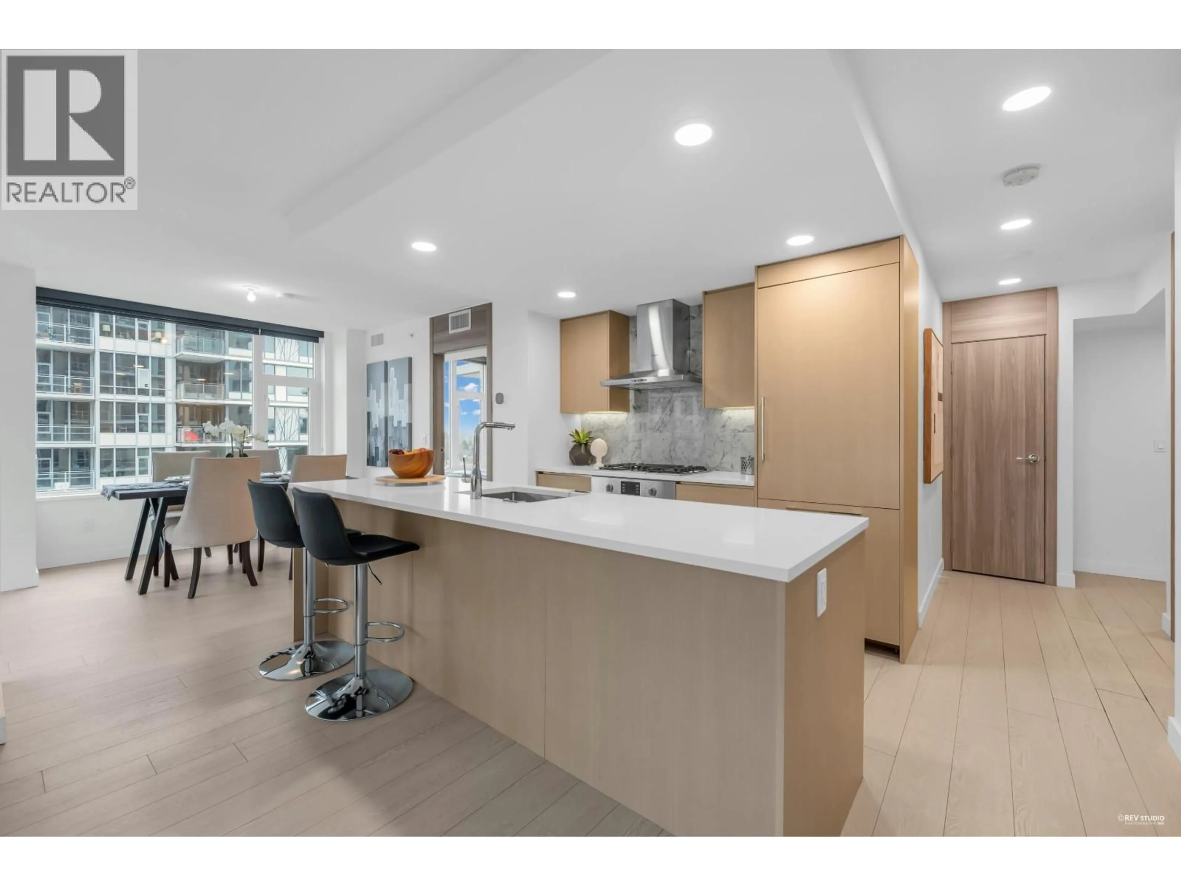 Open concept kitchen, ceramic/tile floor for 1086 - 3311 KETCHESON ROAD, Richmond British Columbia V6X0S4