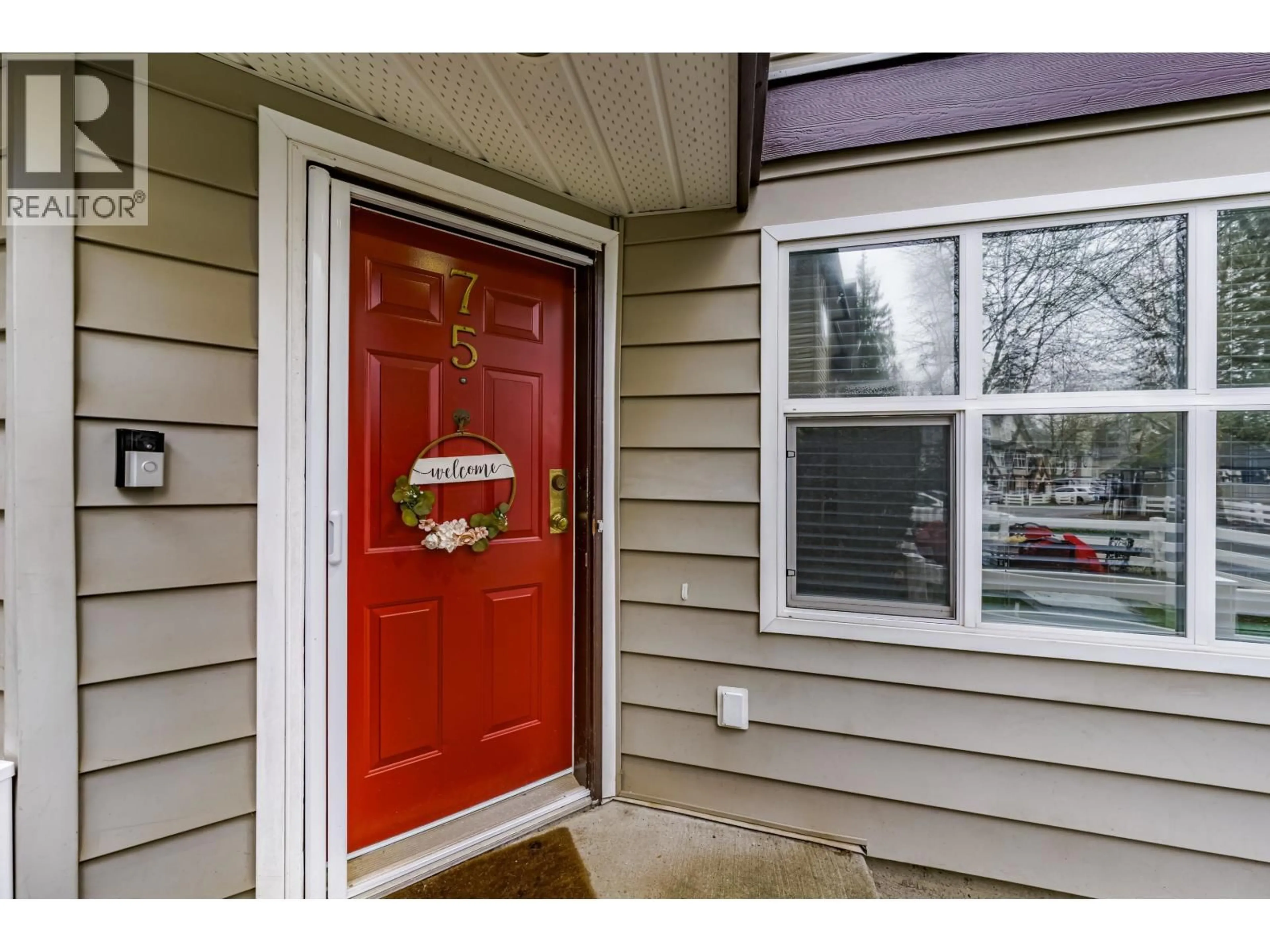 Indoor entryway for 75 - 11757 236 STREET, Maple Ridge British Columbia V4R2E4