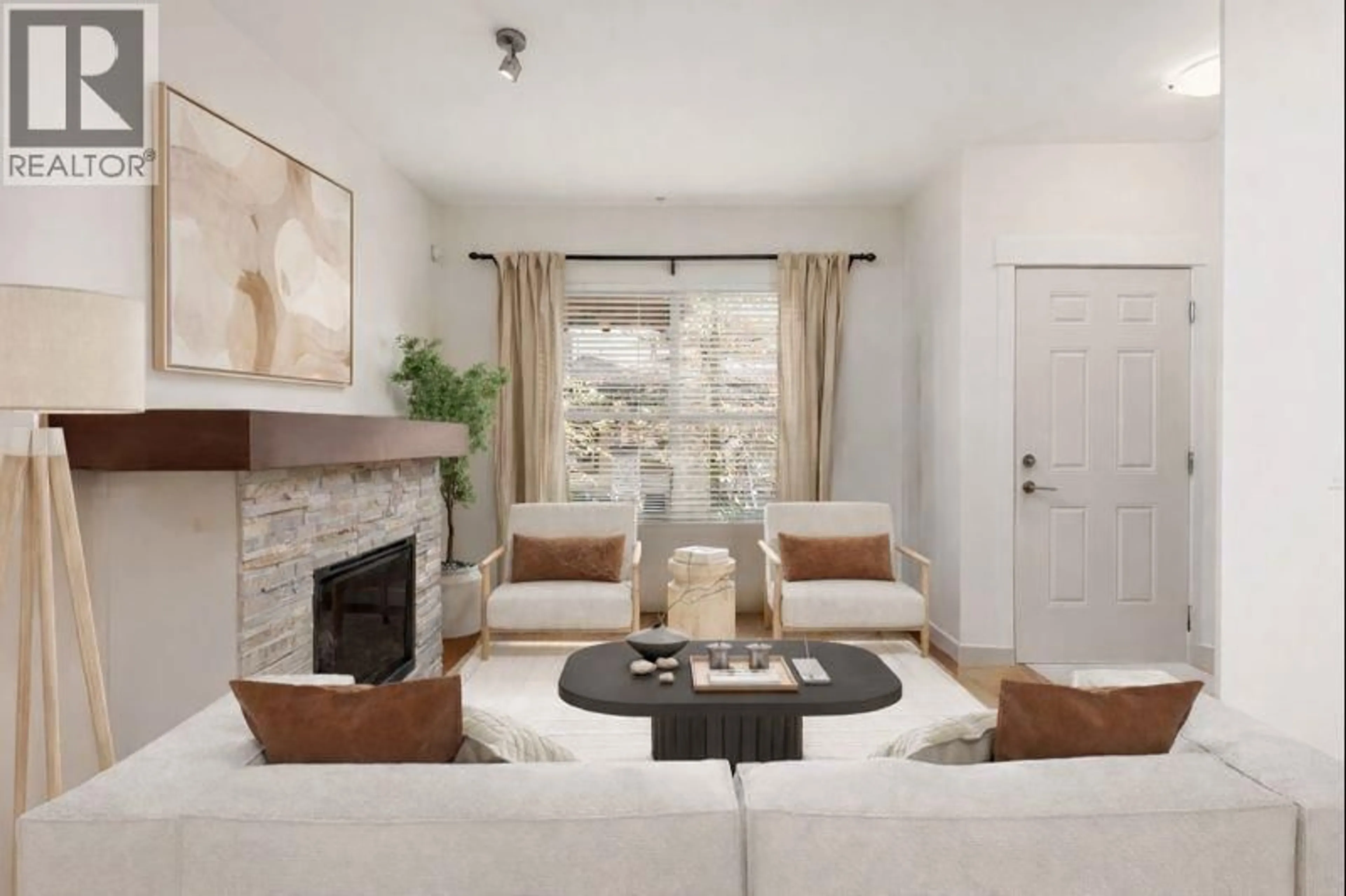 Living room with furniture, unknown for 4 - 307 15TH STREET, North Vancouver British Columbia V7L2R6