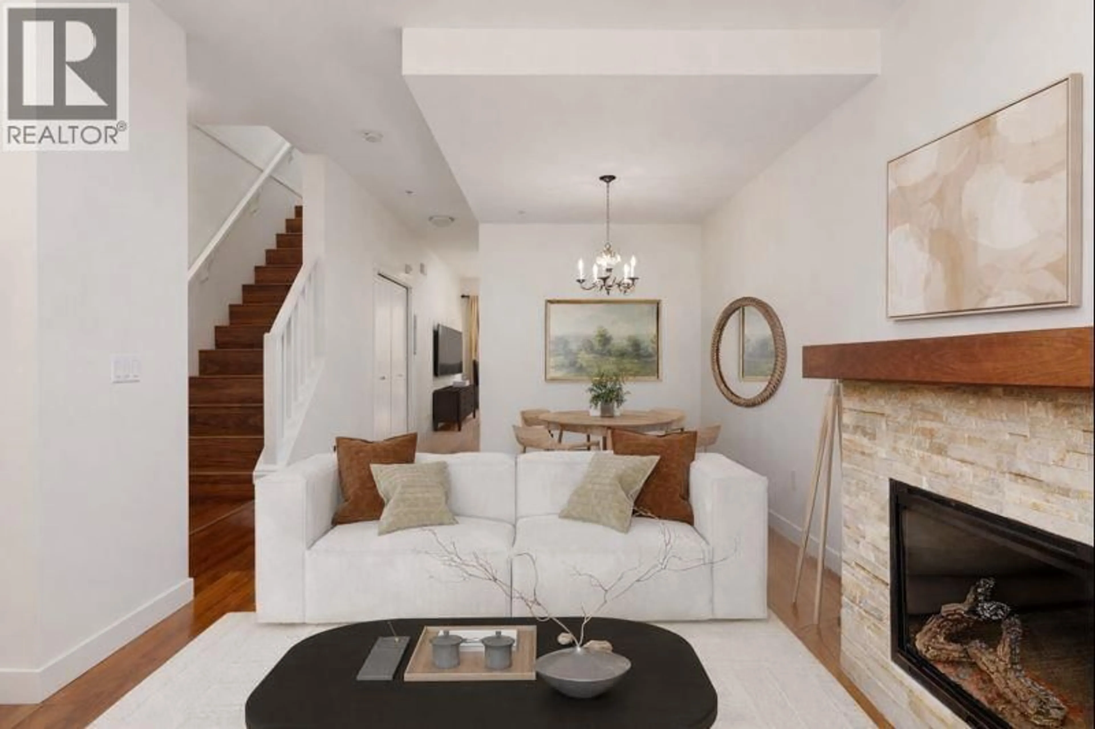 Living room with furniture, unknown for 4 - 307 15TH STREET, North Vancouver British Columbia V7L2R6