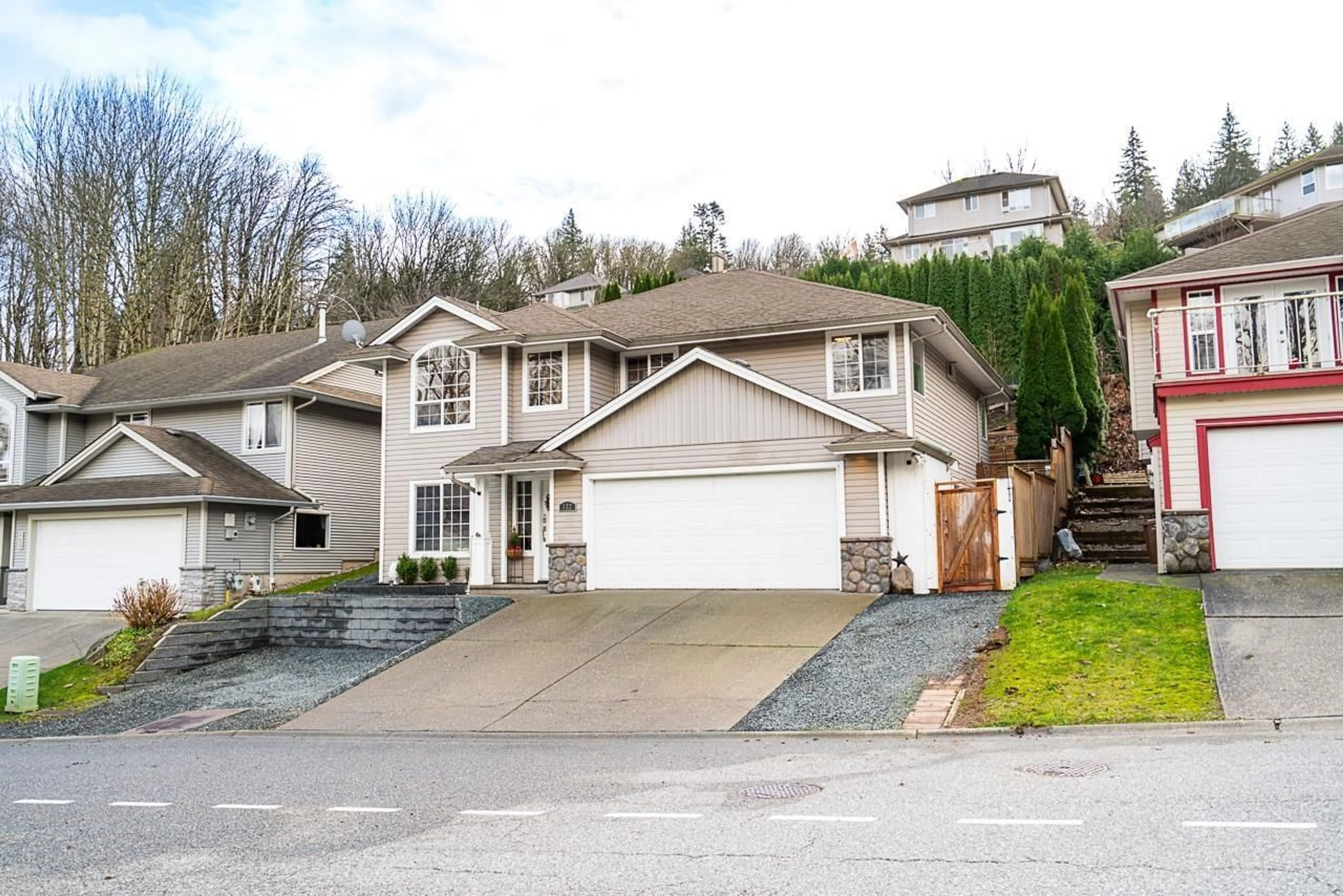Home with vinyl exterior material, unknown for 122 - 43995 CHILLIWACK MOUNTAIN ROAD, Chilliwack British Columbia V2R5M1