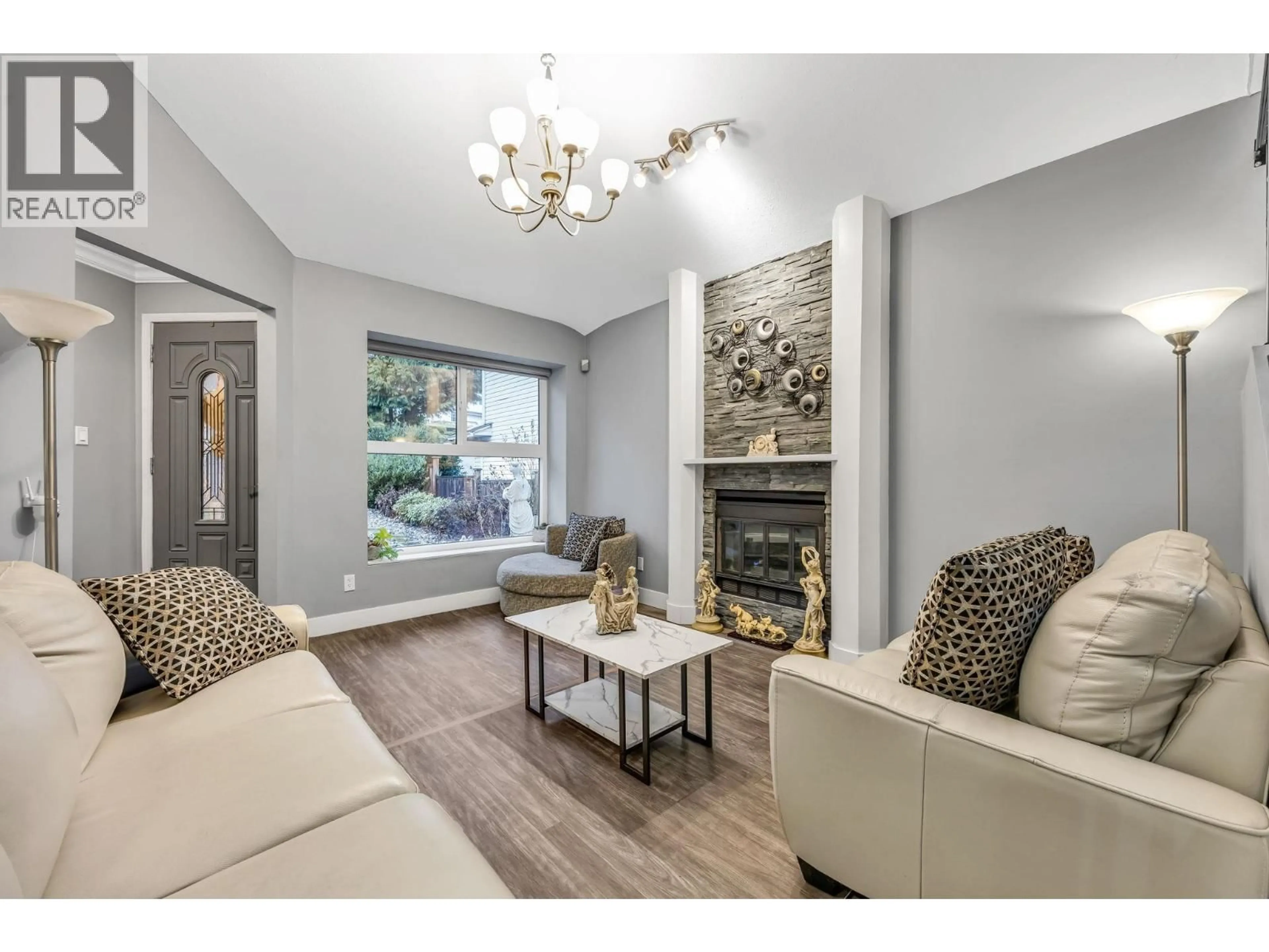 Living room with furniture, unknown for 179 WARRICK STREET, Coquitlam British Columbia V3K6C1