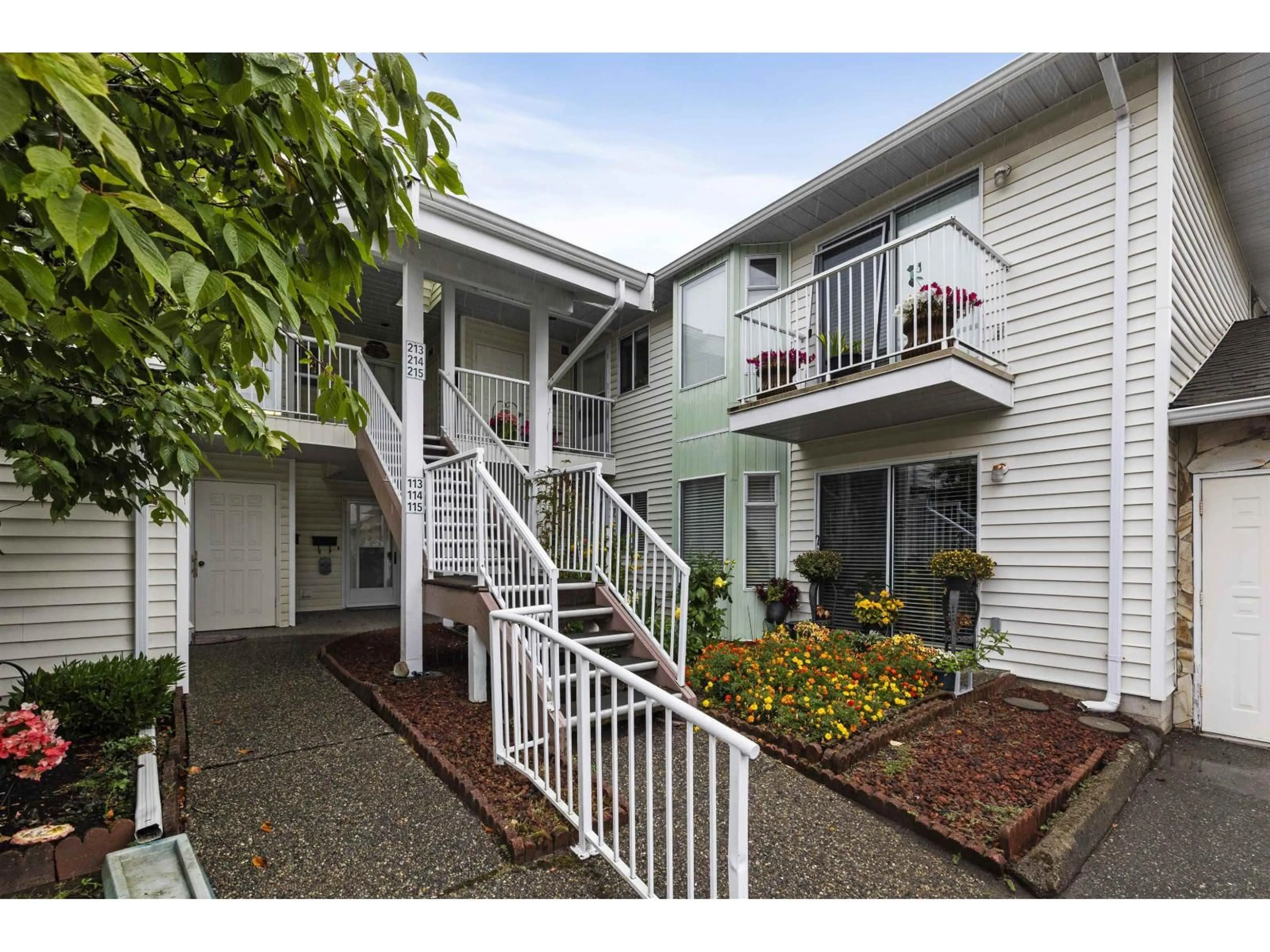 Unknown for 213 - 7156 121 STREET, Surrey British Columbia V3W0J6