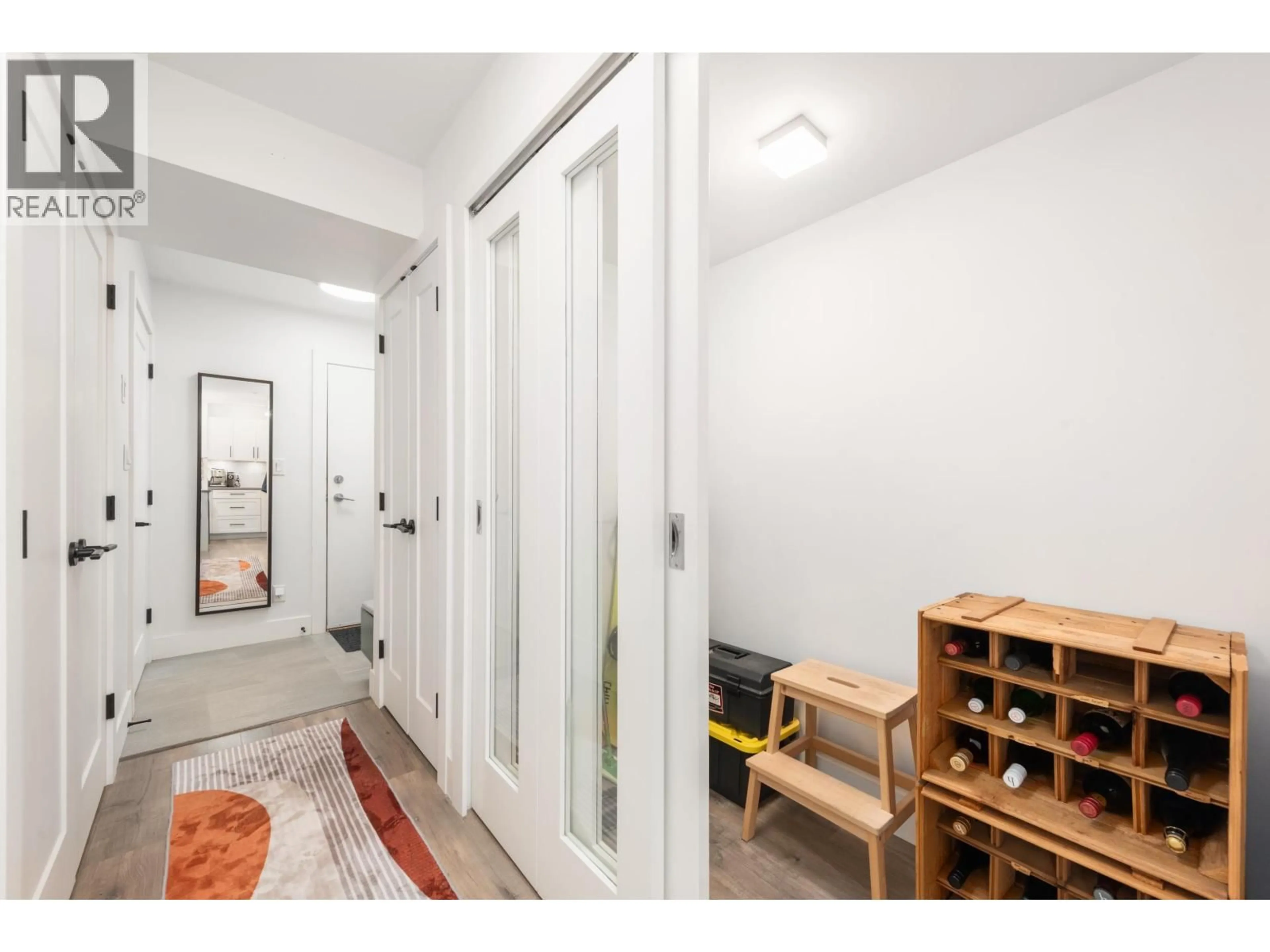 Indoor entryway for 217 - 2150 HASTINGS STREET, Vancouver British Columbia V5L0A5