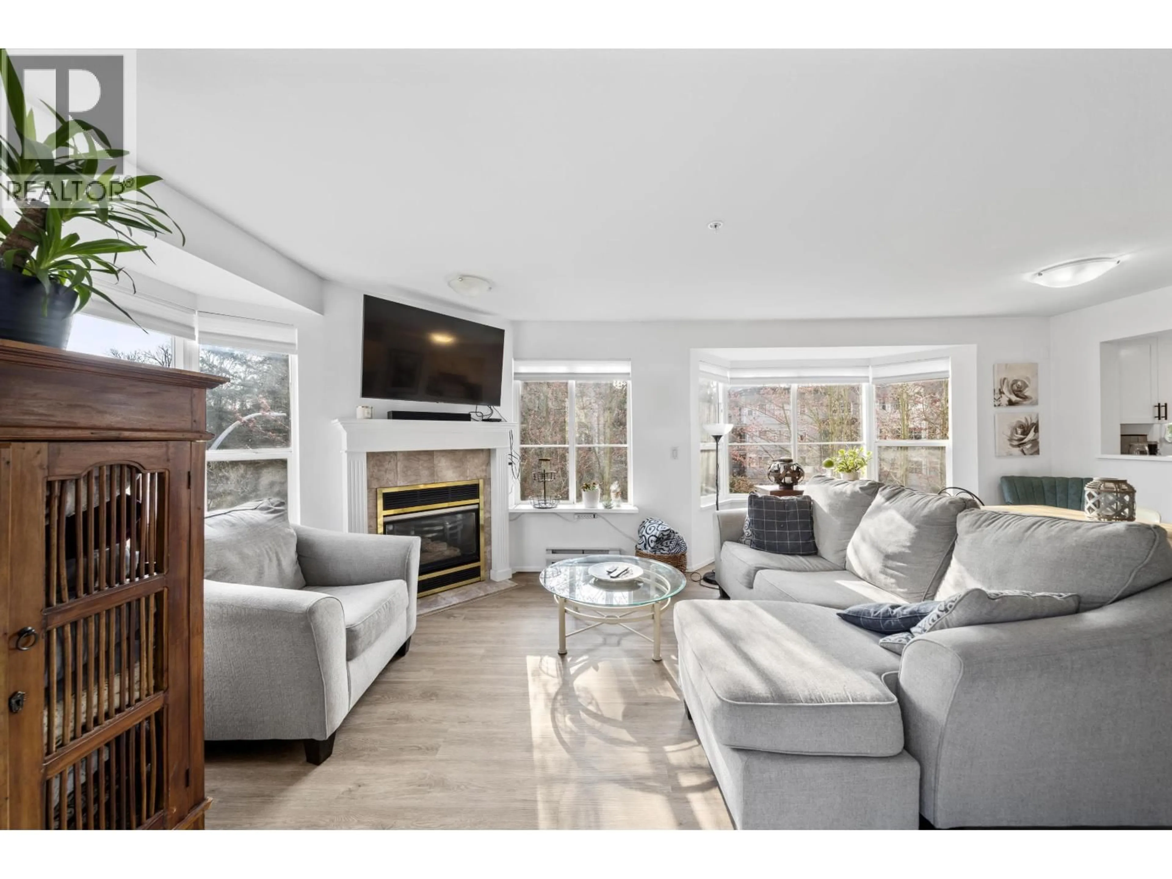 Living room with furniture, unknown for 309 - 2620 JANE STREET, Port Coquitlam British Columbia V3C6J3