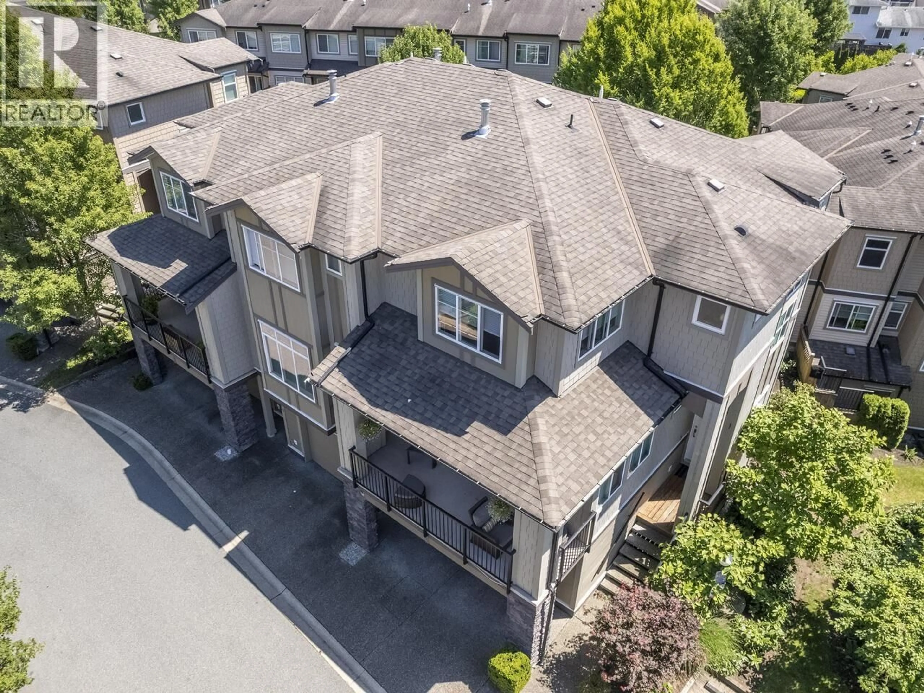 A pic from outside/outdoor area/front of a property/back of a property/a pic from drone, street for 72 - 22865 TELOSKY AVENUE, Maple Ridge British Columbia V2X8Z9